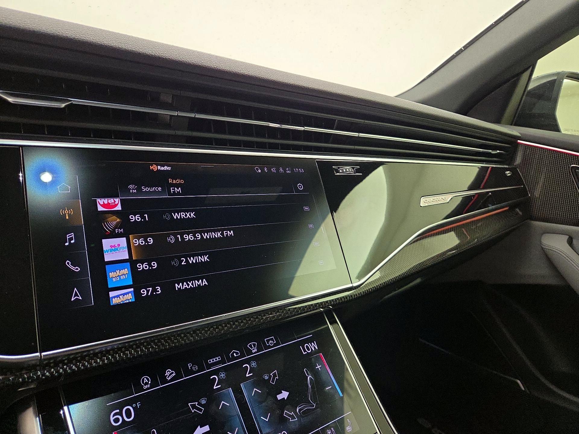 Thumbnail: 2023 Audi SQ8 - 16