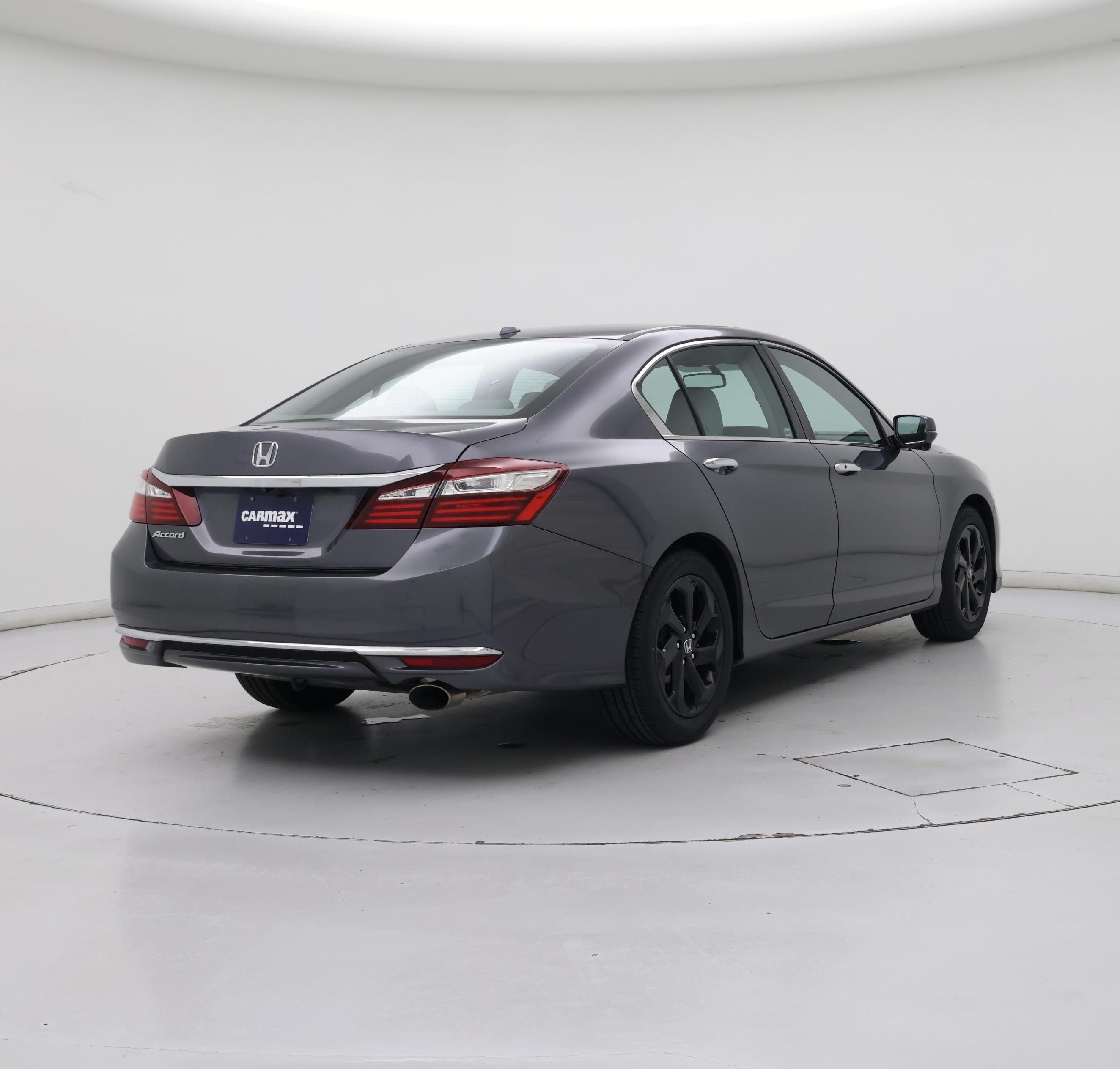 Thumbnail: 2017 Honda Accord - 8
