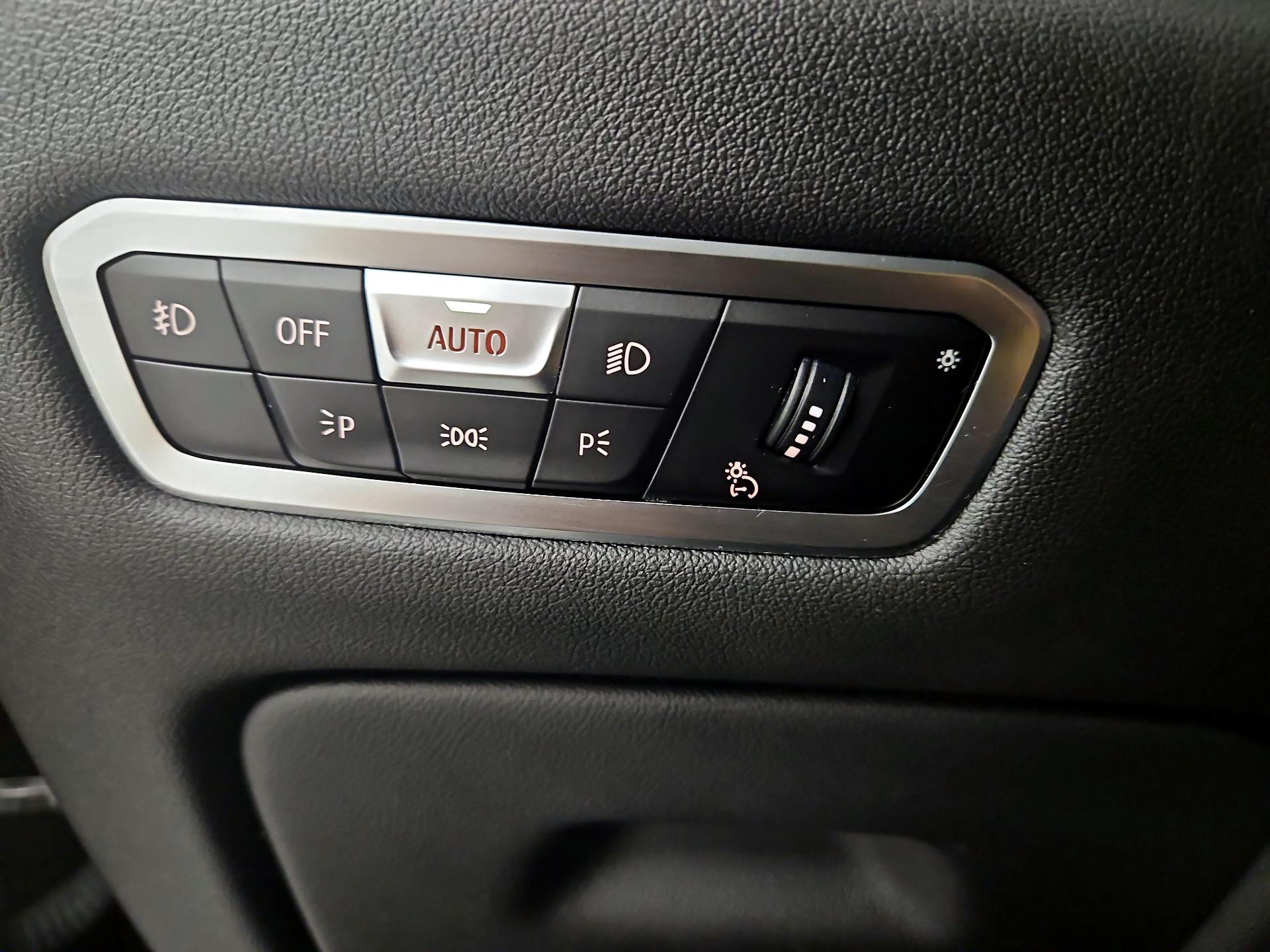 Thumbnail: 2021 BMW X5 - 13