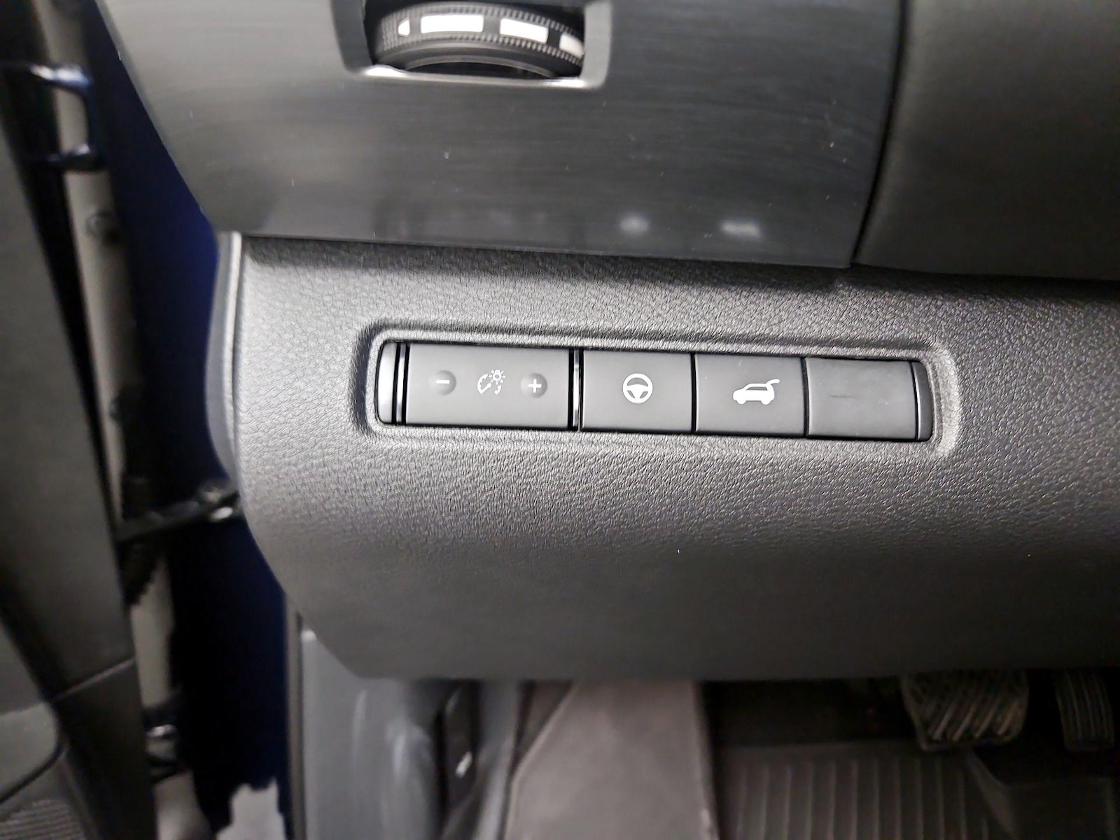 2026 Nissan Pathfinder SL - Photo 14