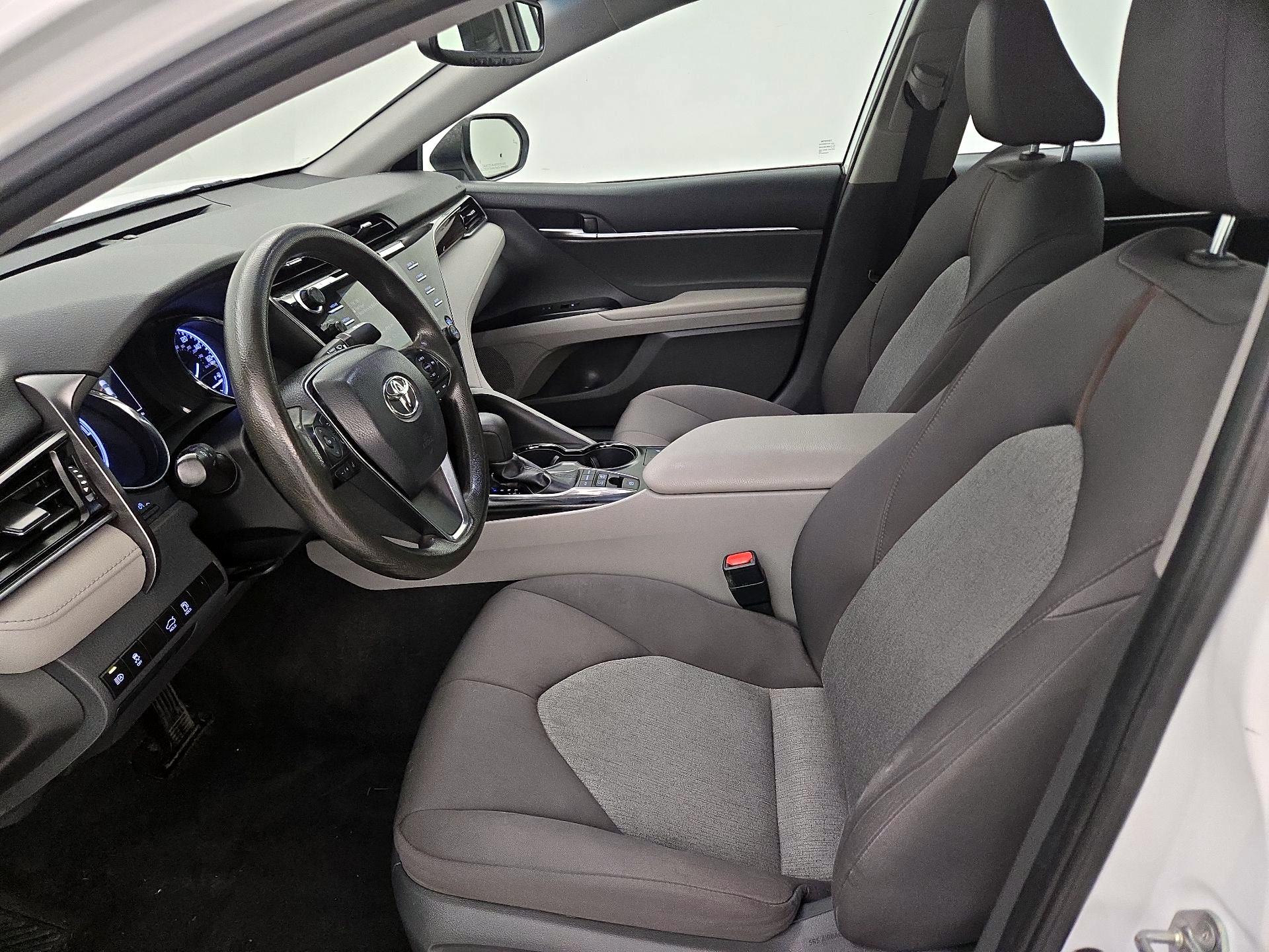 Thumbnail: 2019 Toyota Camry - 11