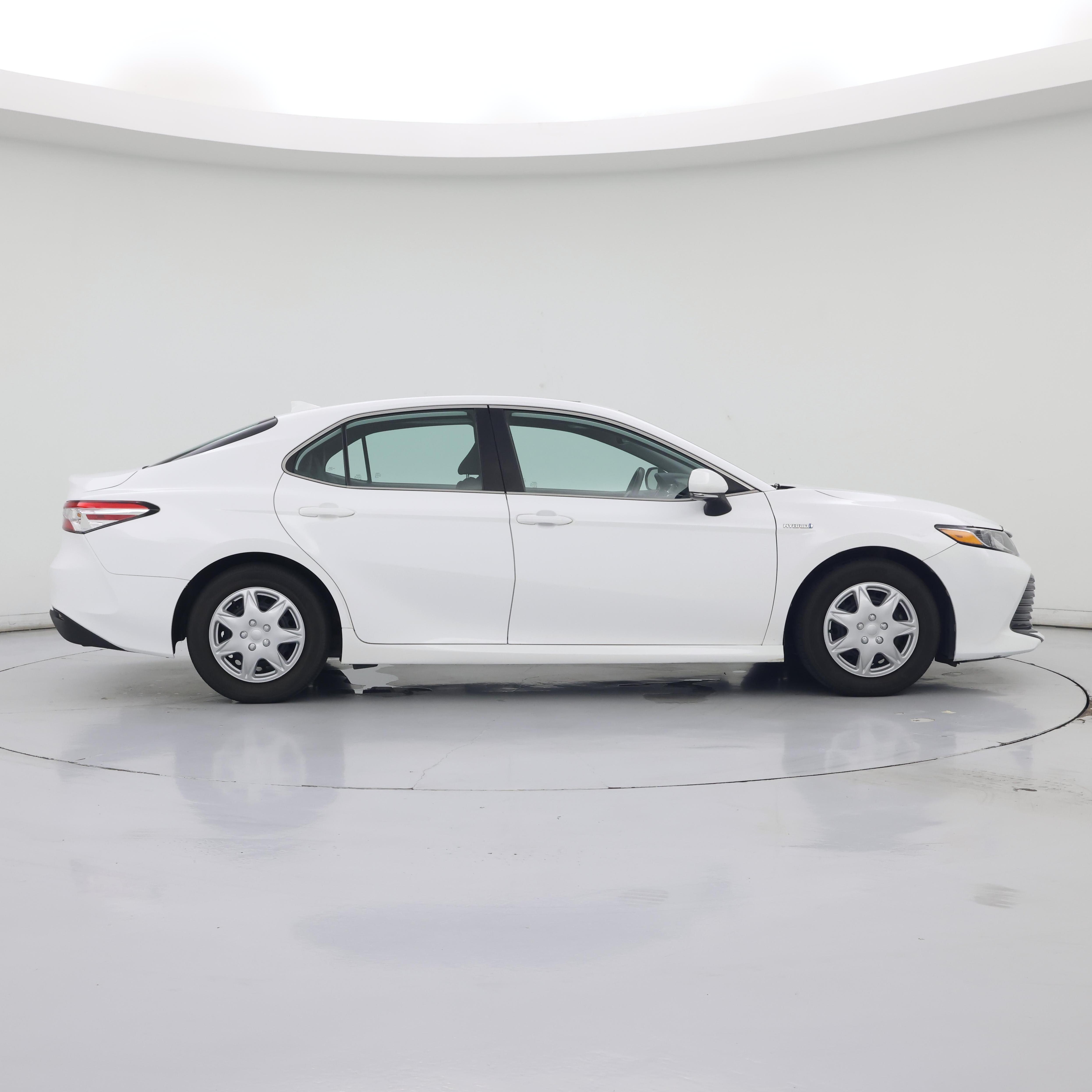 Thumbnail: 2019 Toyota Camry - 7