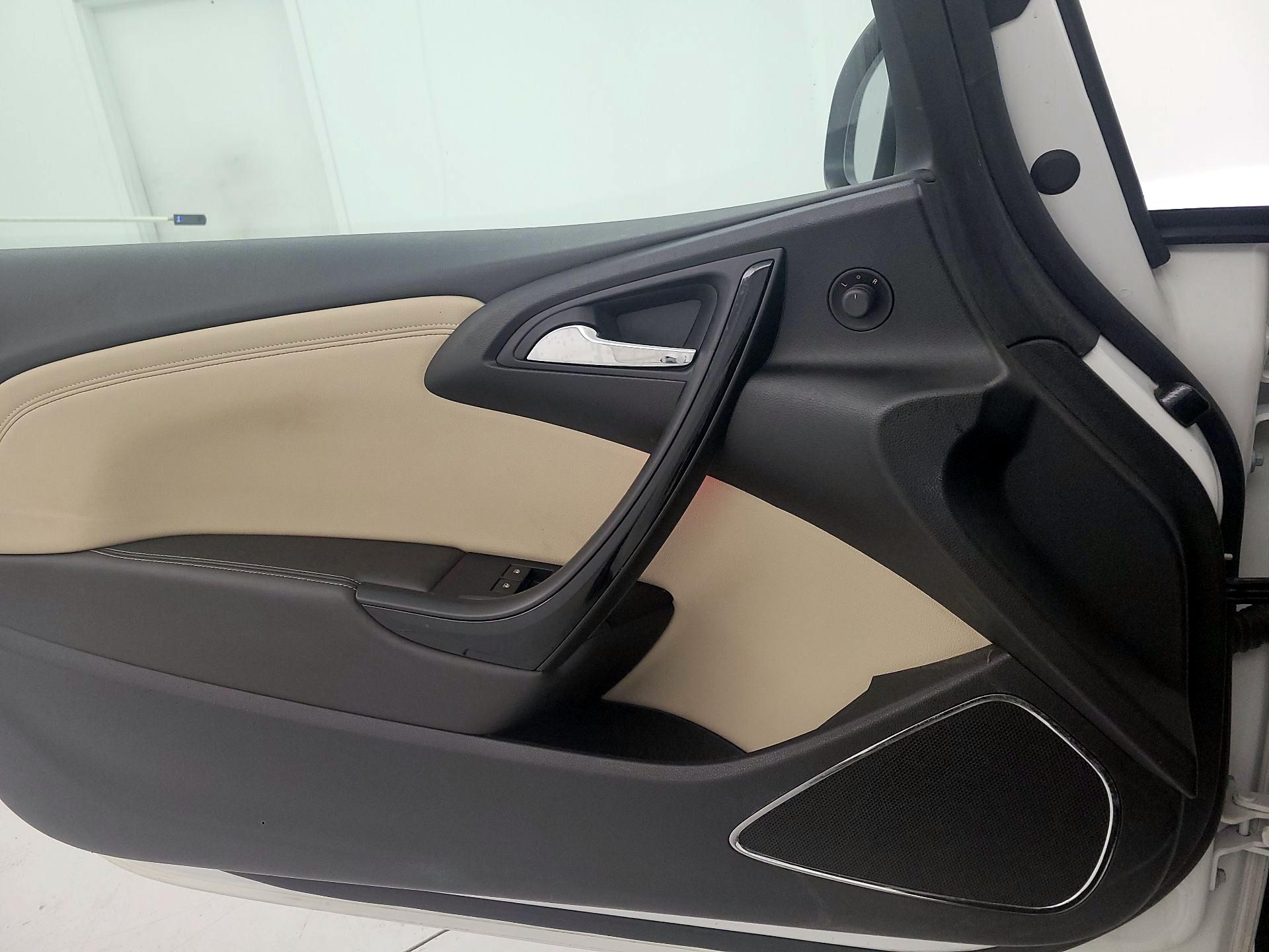 Thumbnail: 2018 Buick Cascada - 12