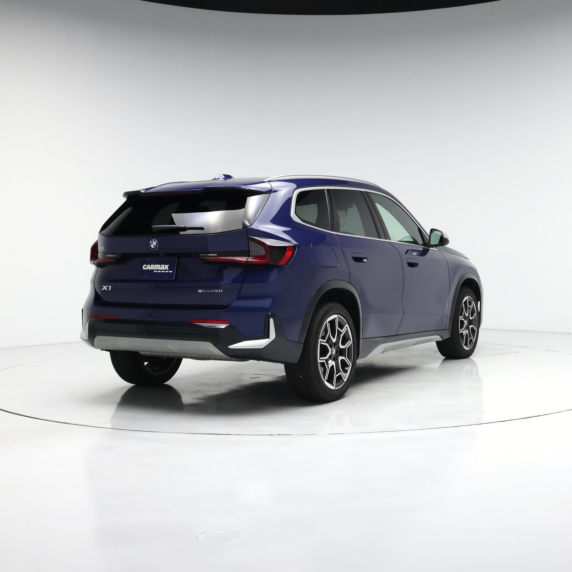 Thumbnail: 2023 BMW X1 - 8