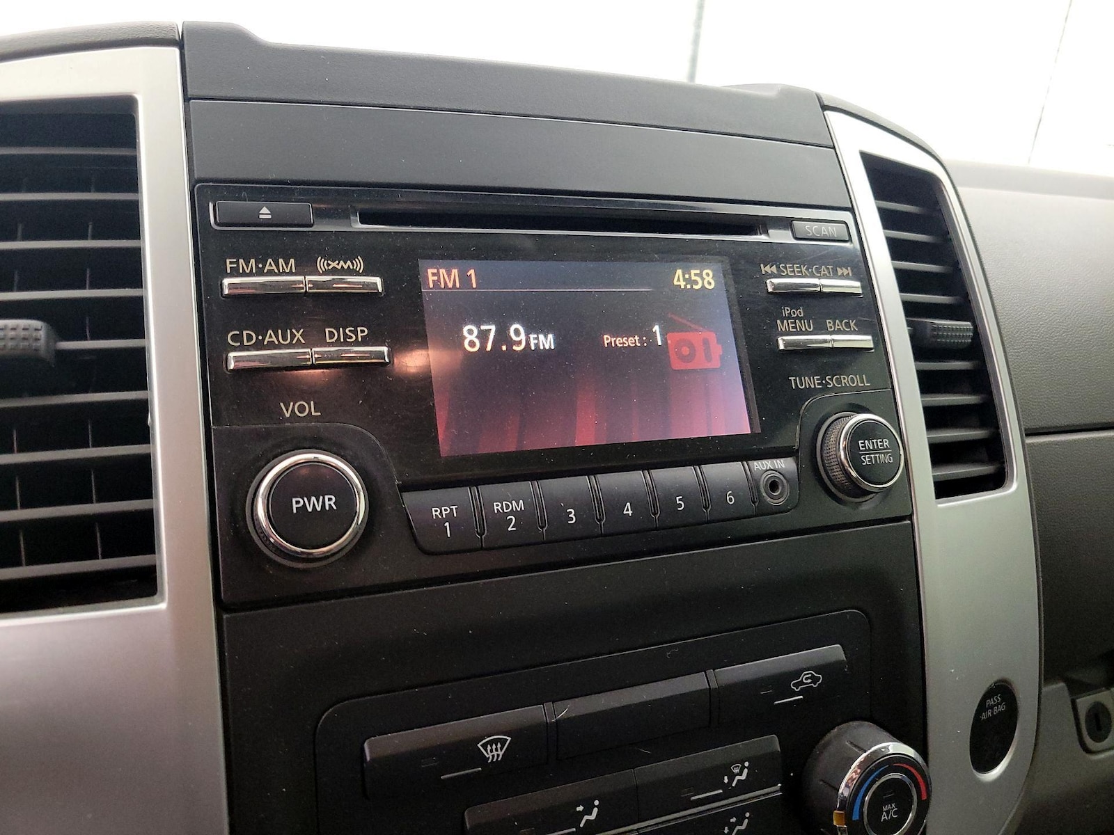 2014 Nissan Frontier S - Photo 15
