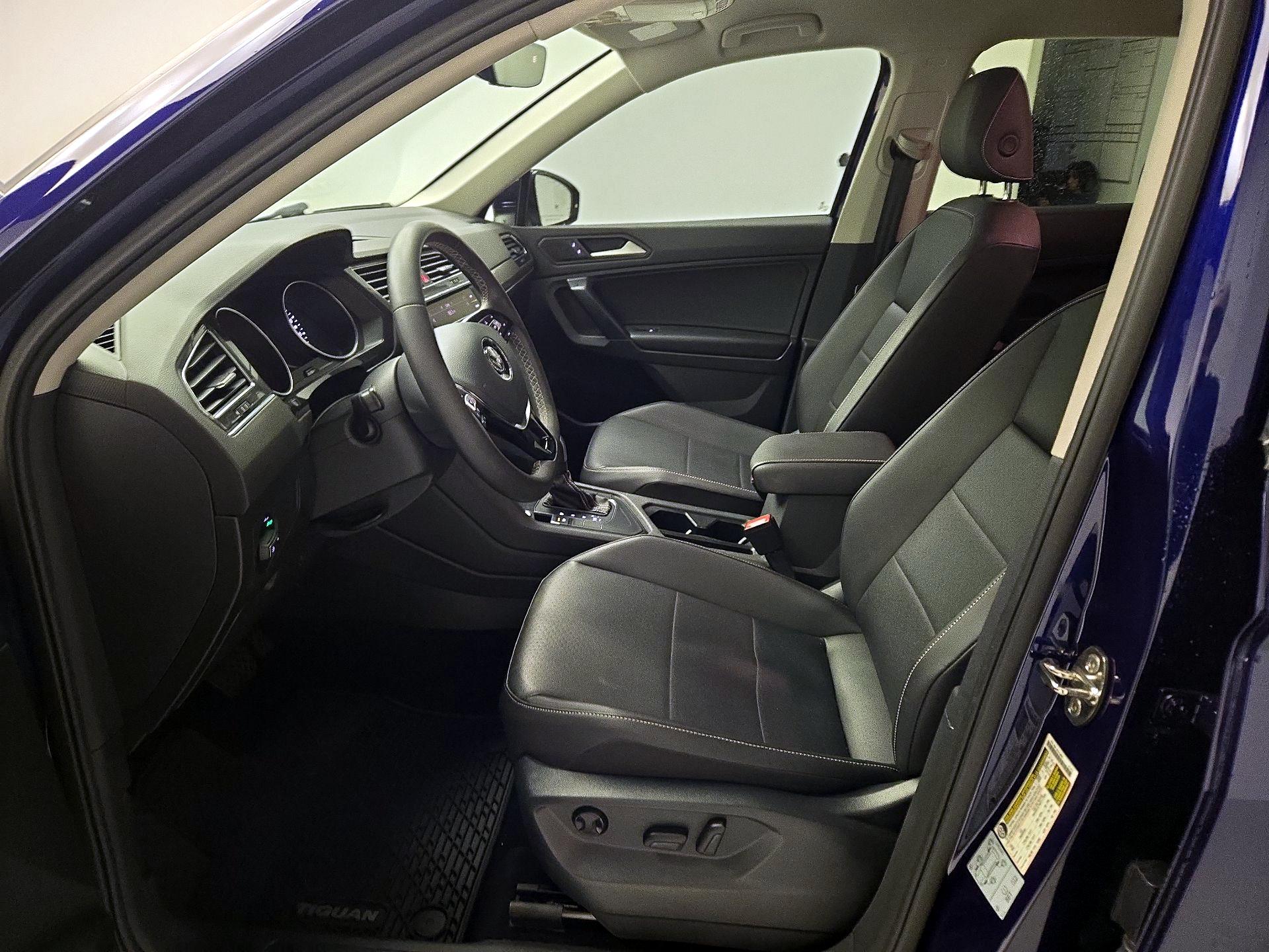 Thumbnail: 2021 Volkswagen Tiguan - 9
