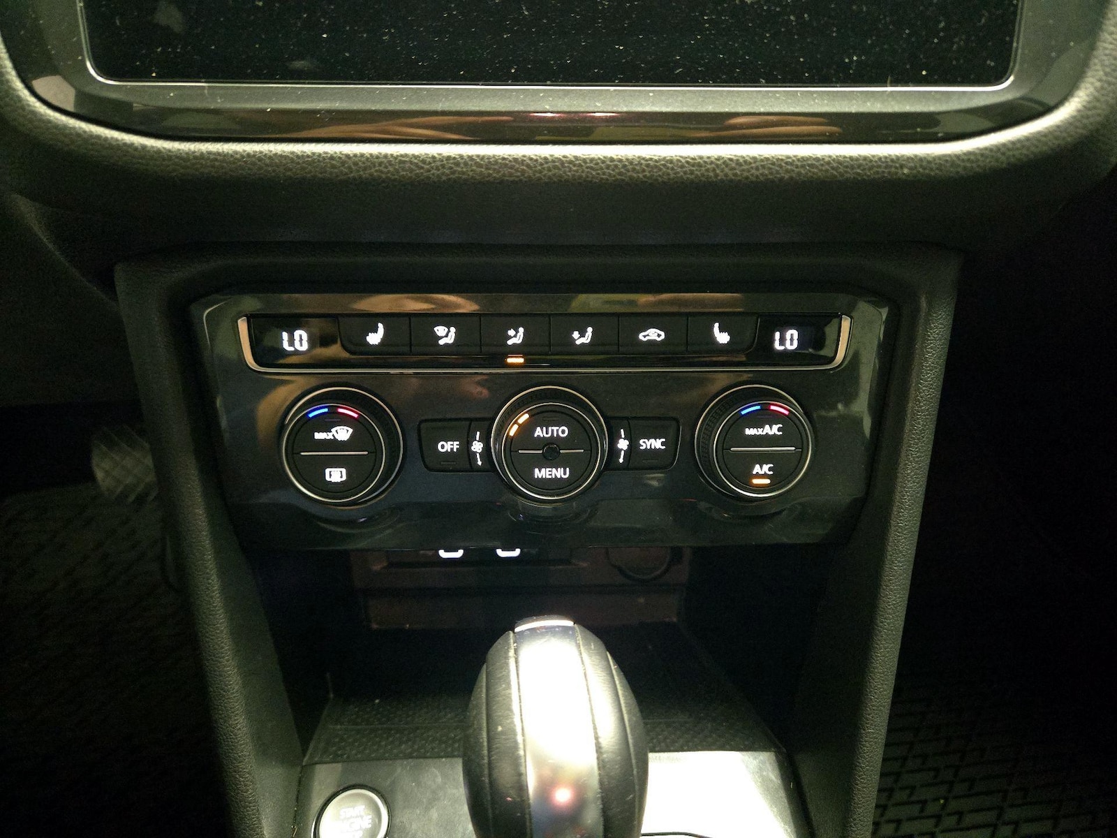 2021 Volkswagen Tiguan SE - Photo 14