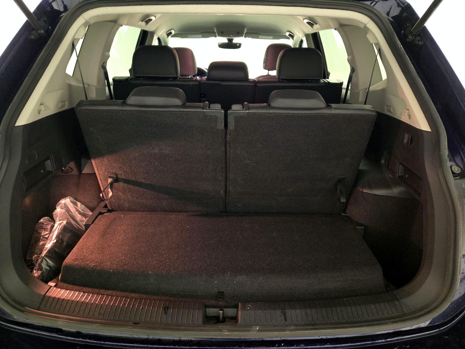 2021 Volkswagen Tiguan SE - Photo 18