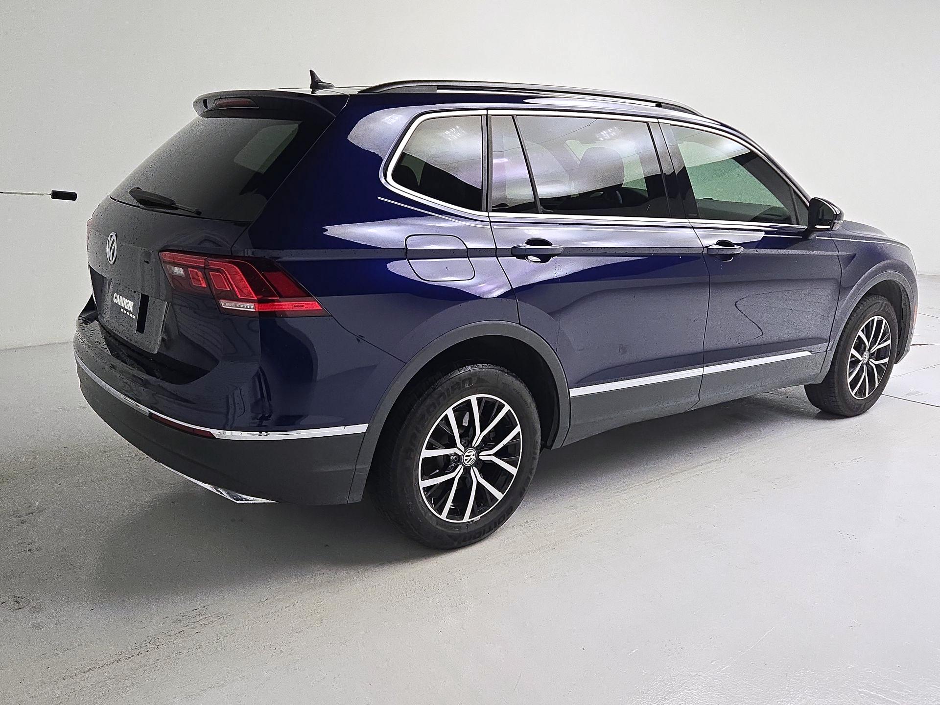 Thumbnail: 2021 Volkswagen Tiguan - 5