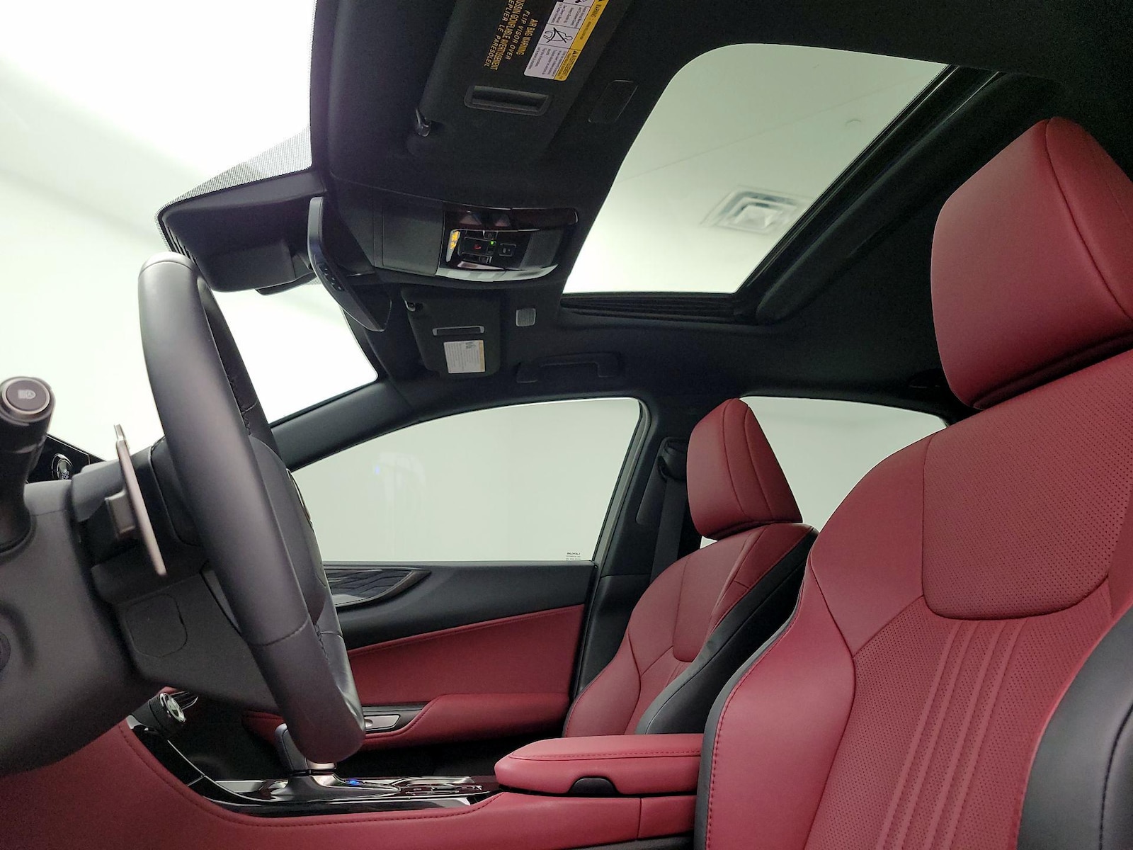 2025 Lexus NX 250 - Photo 20