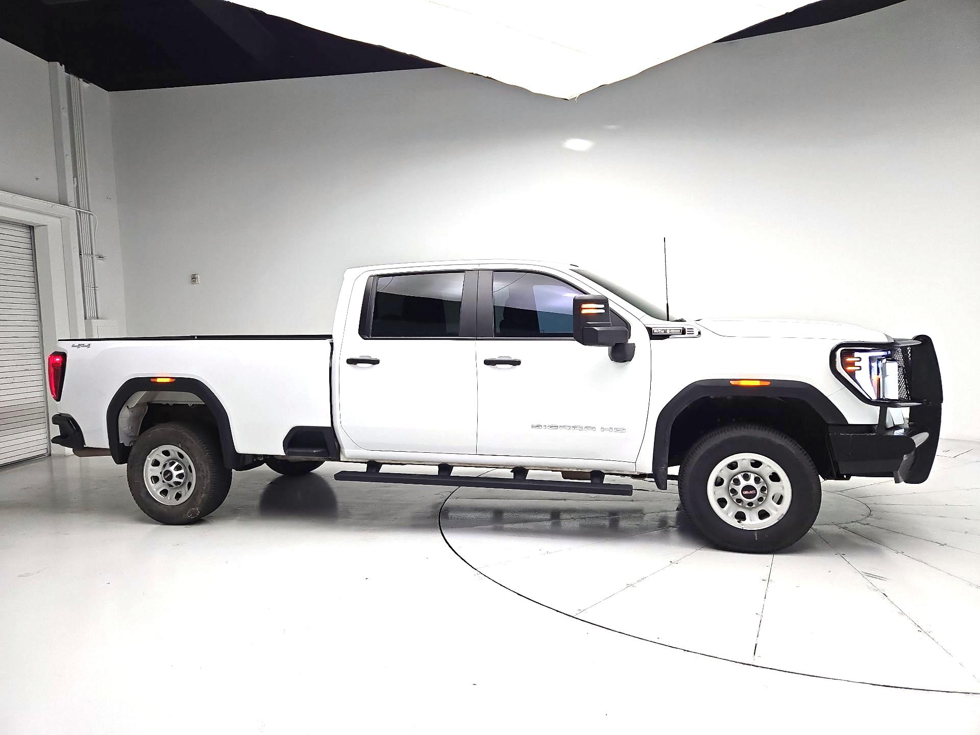 Thumbnail: 2025 GMC Sierra 2500 - 4