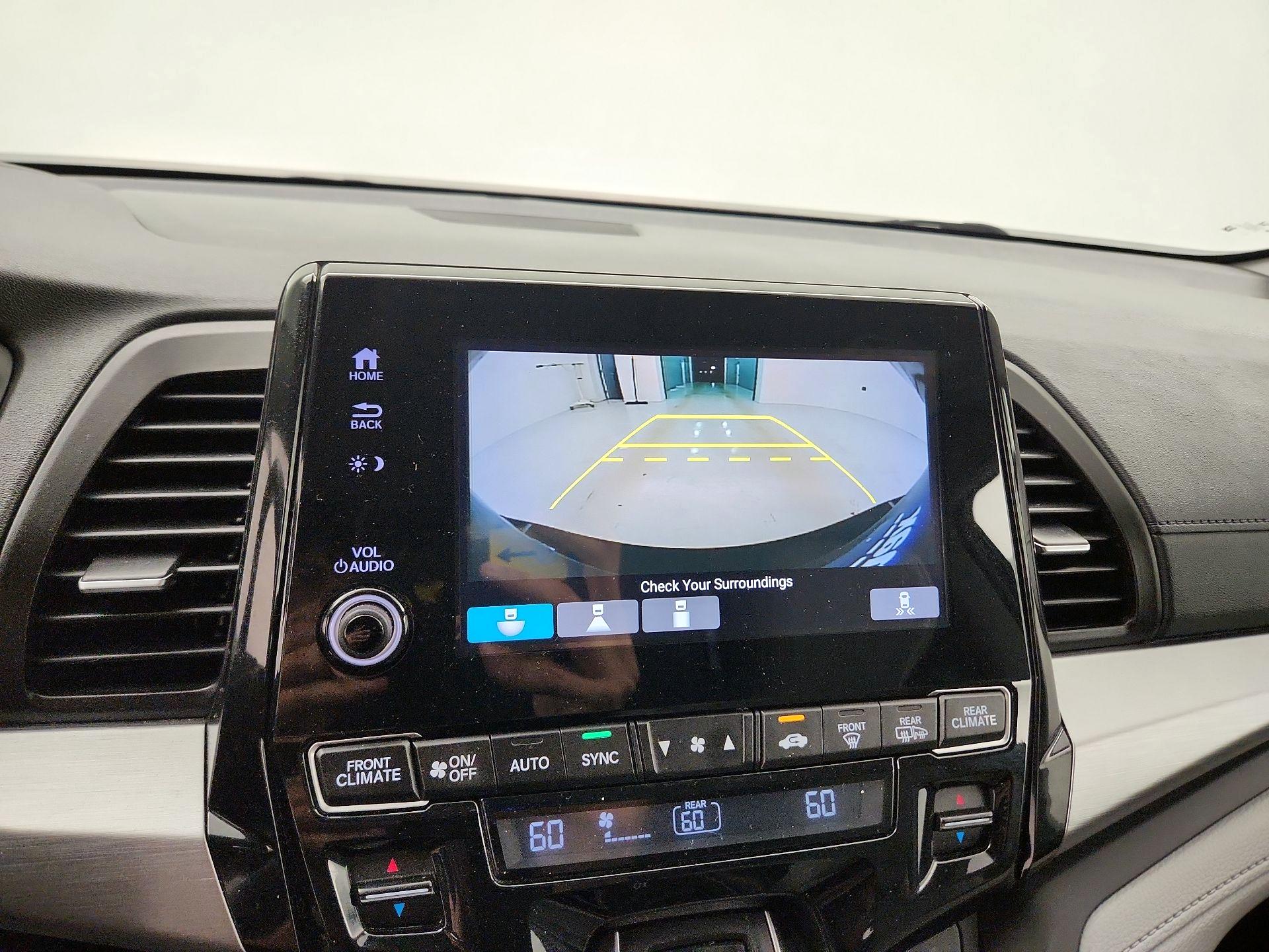 Thumbnail: 2020 Honda Odyssey - 14