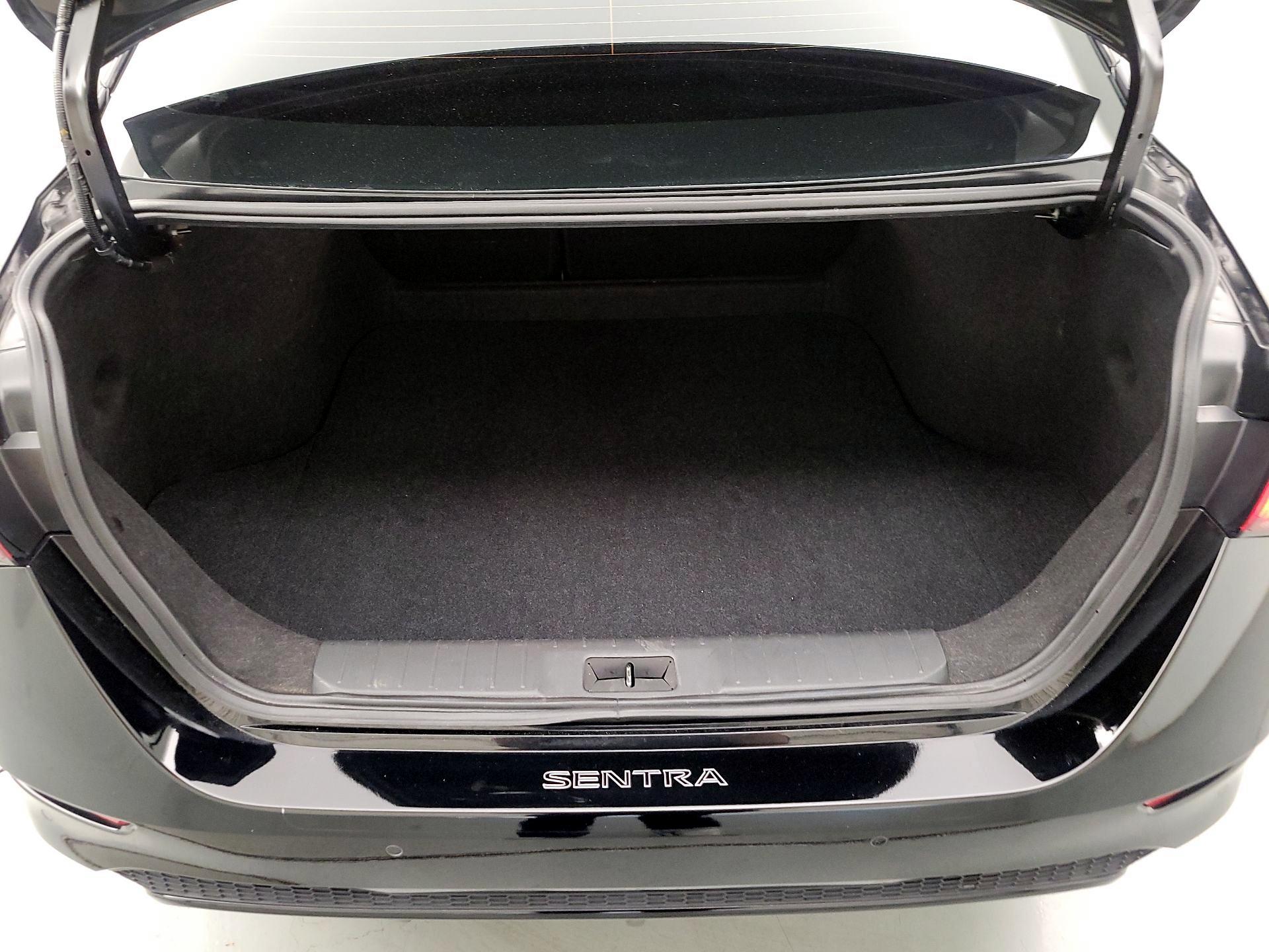 Thumbnail: 2023 Nissan Sentra - 20