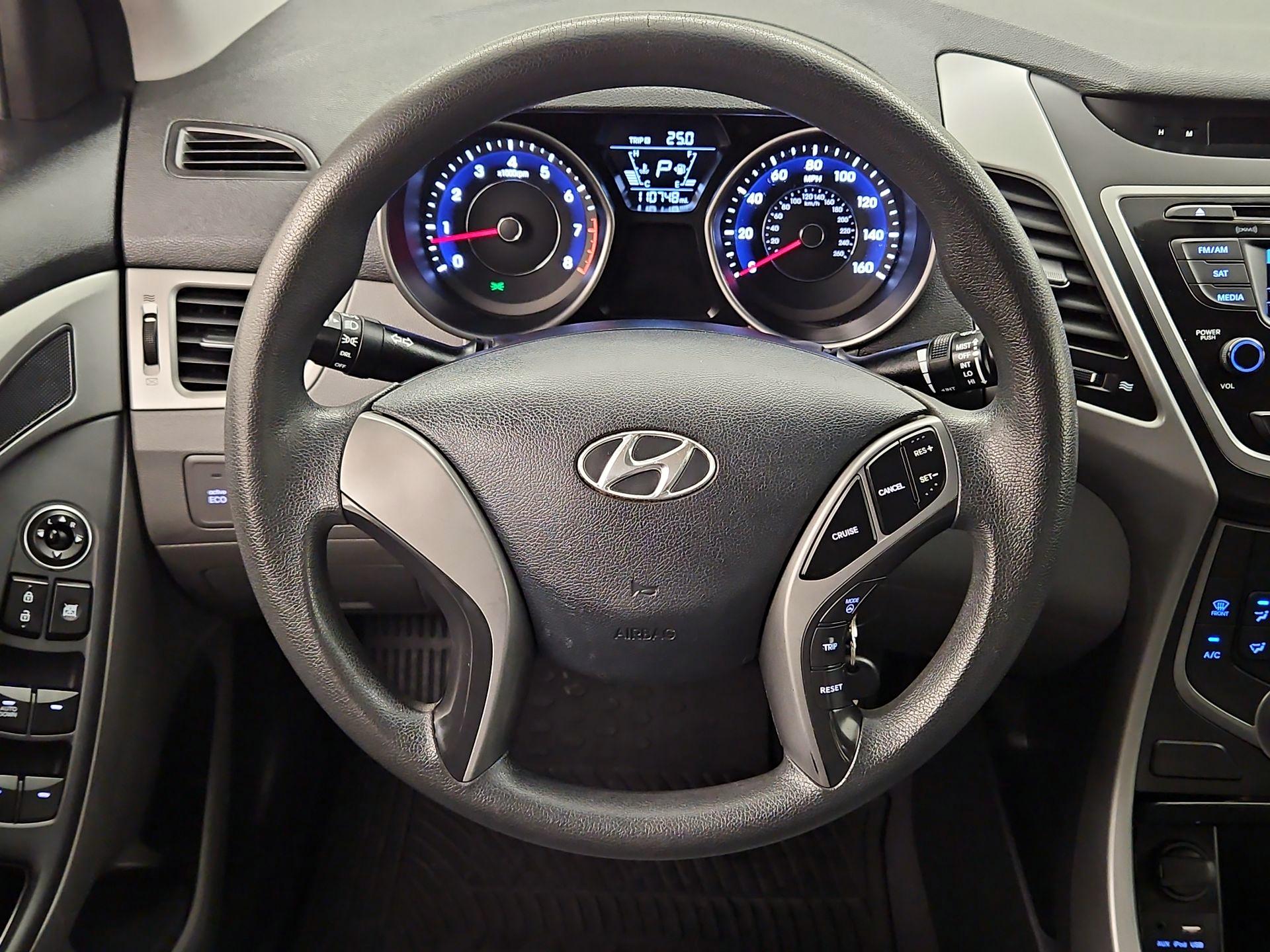 Thumbnail: 2014 Hyundai Elantra - 10