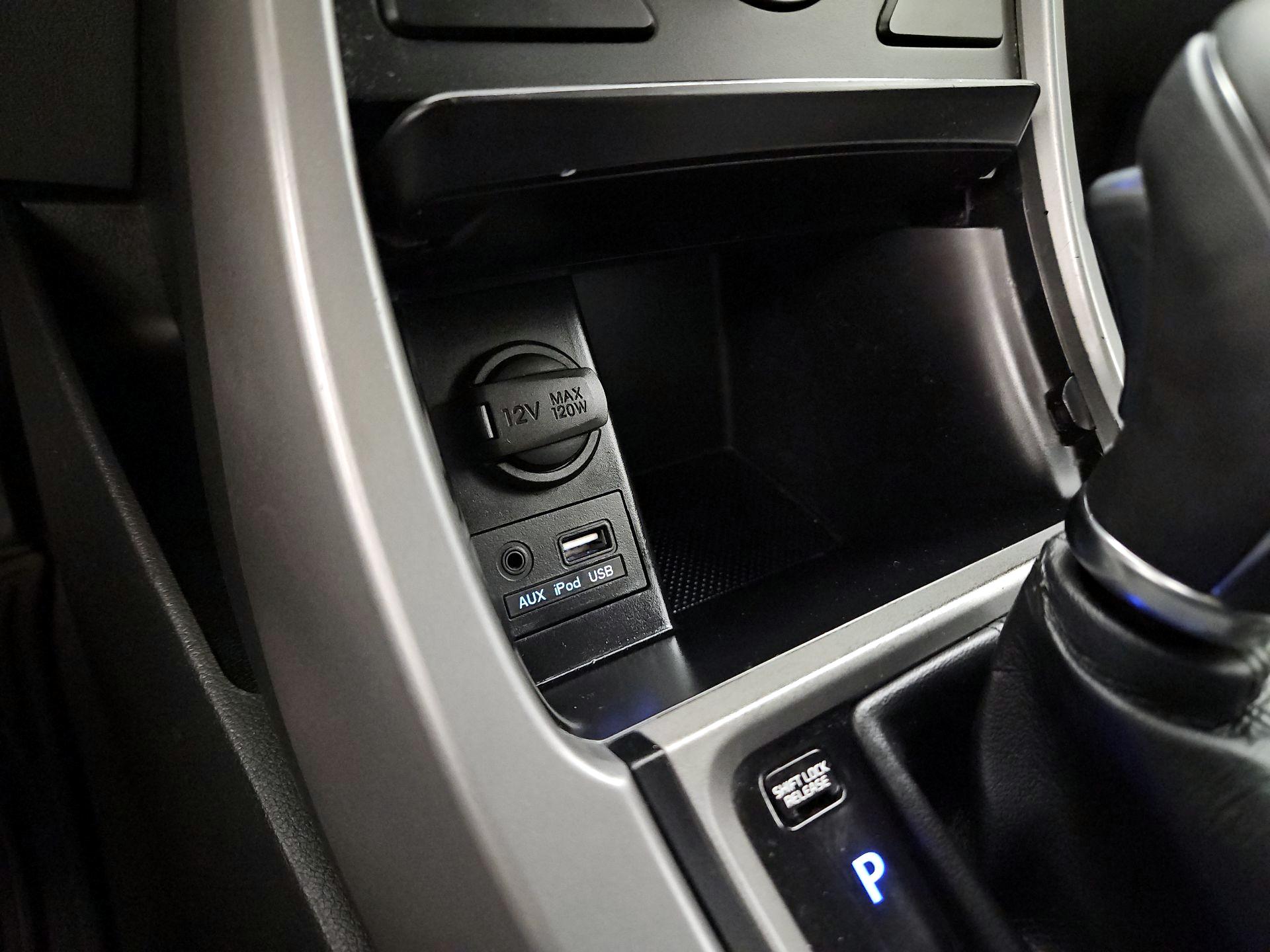 Thumbnail: 2014 Hyundai Elantra - 17