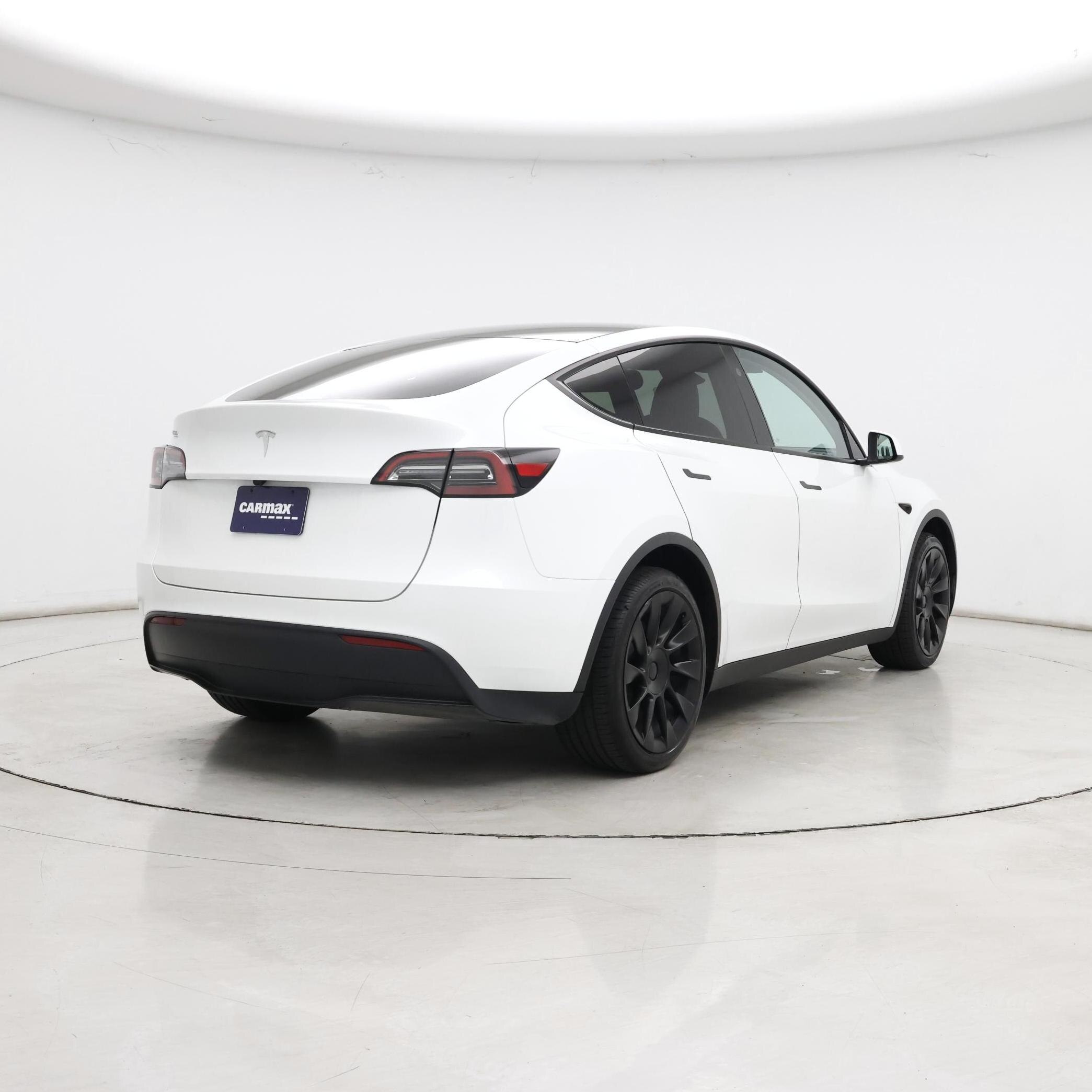 Thumbnail: 2024 Tesla Model Y - 8