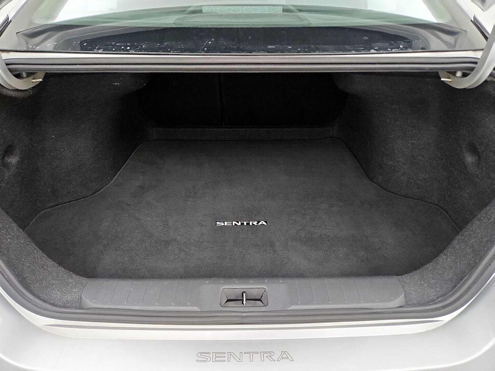 2020 Nissan Sentra SV - Photo 21