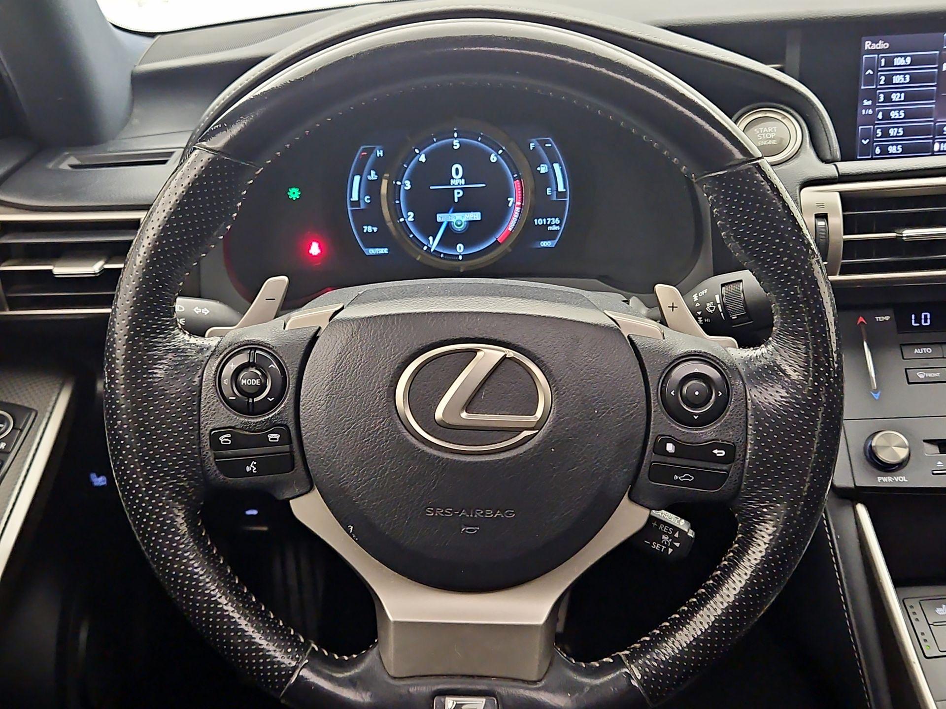 Thumbnail: 2016 Lexus IS - 10