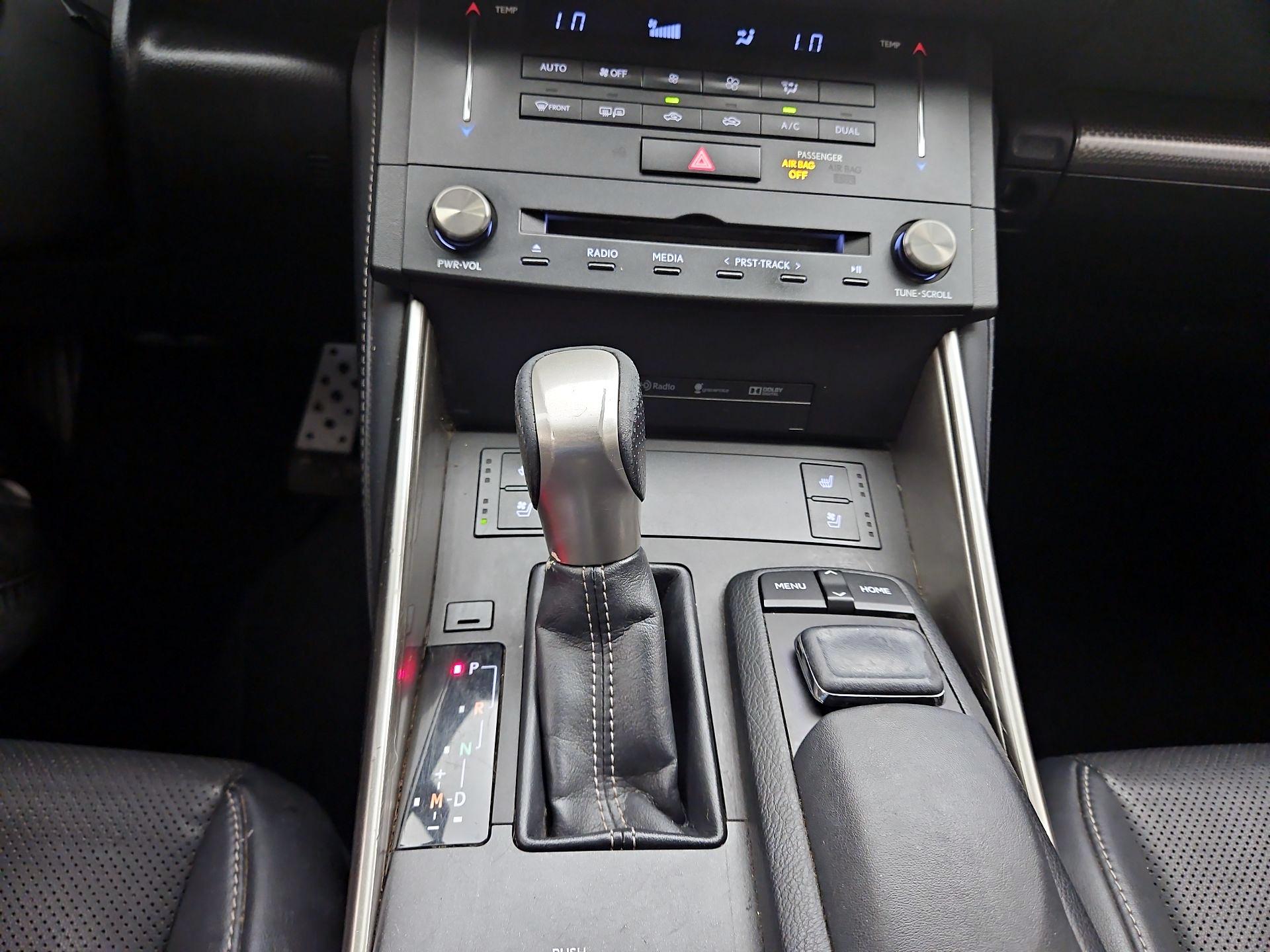 Thumbnail: 2016 Lexus IS - 17