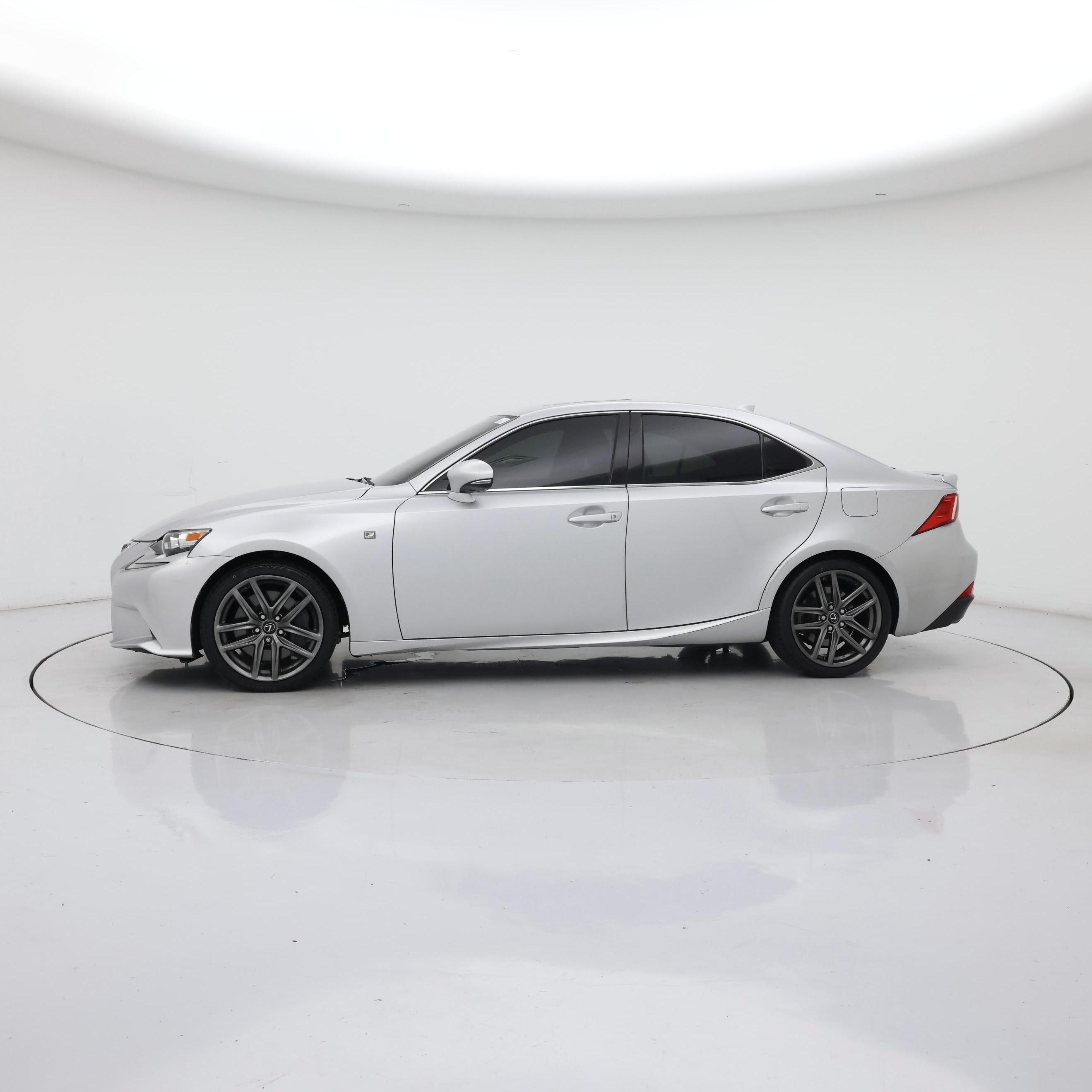 Thumbnail: 2016 Lexus IS - 3