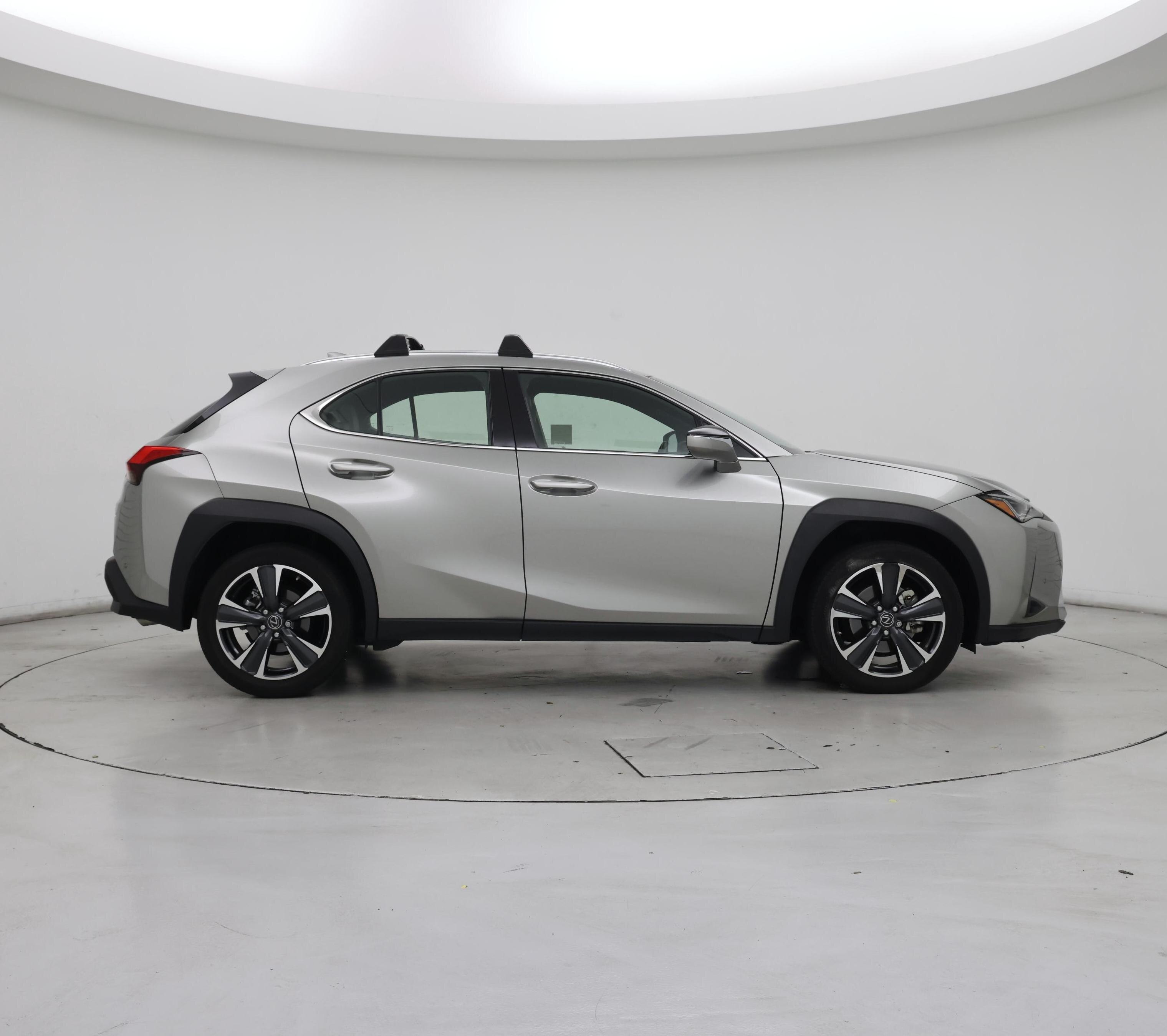 Thumbnail: 2022 Lexus UX - 7