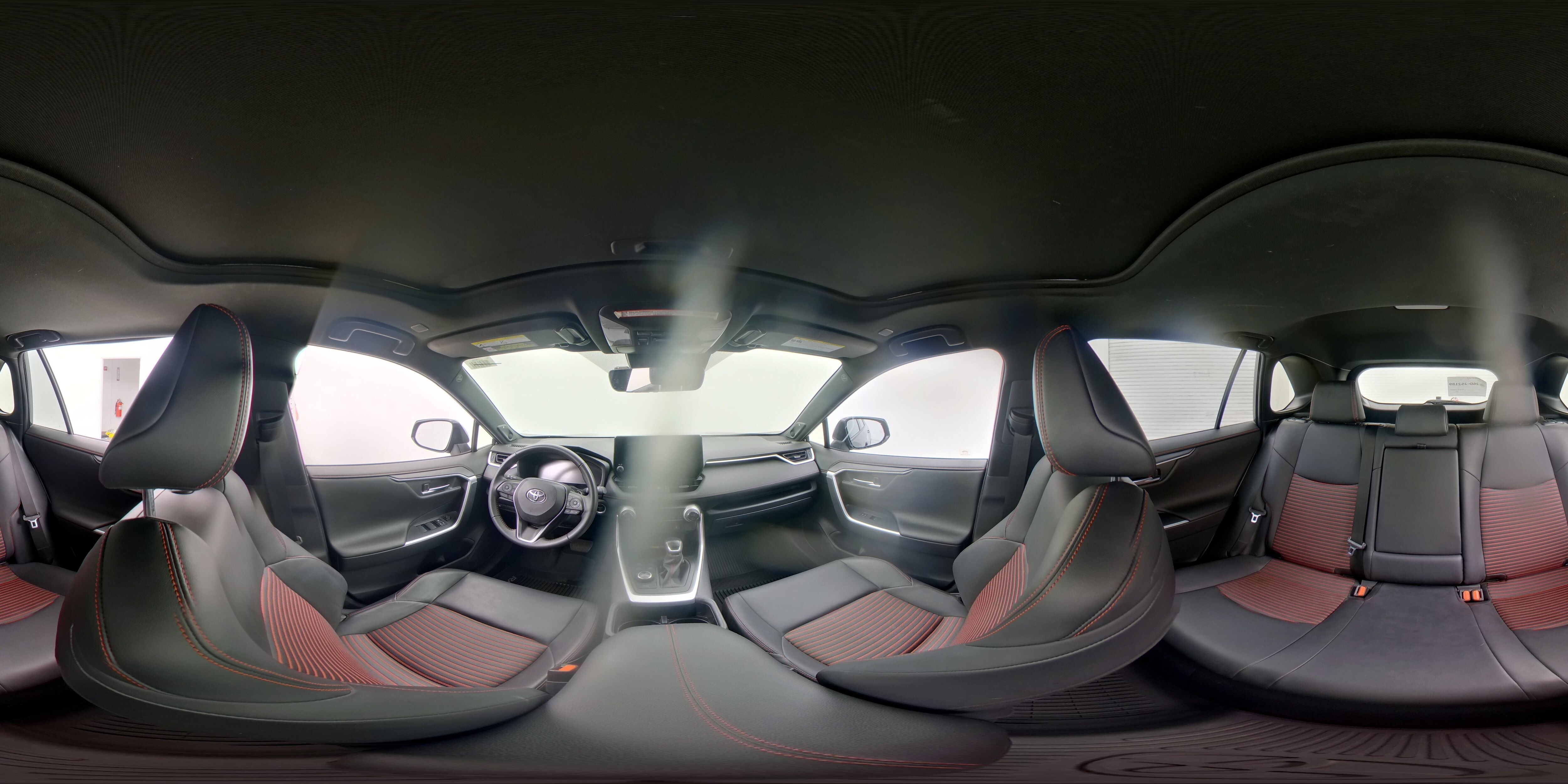 2025 Toyota RAV4 XSE - Photo 20