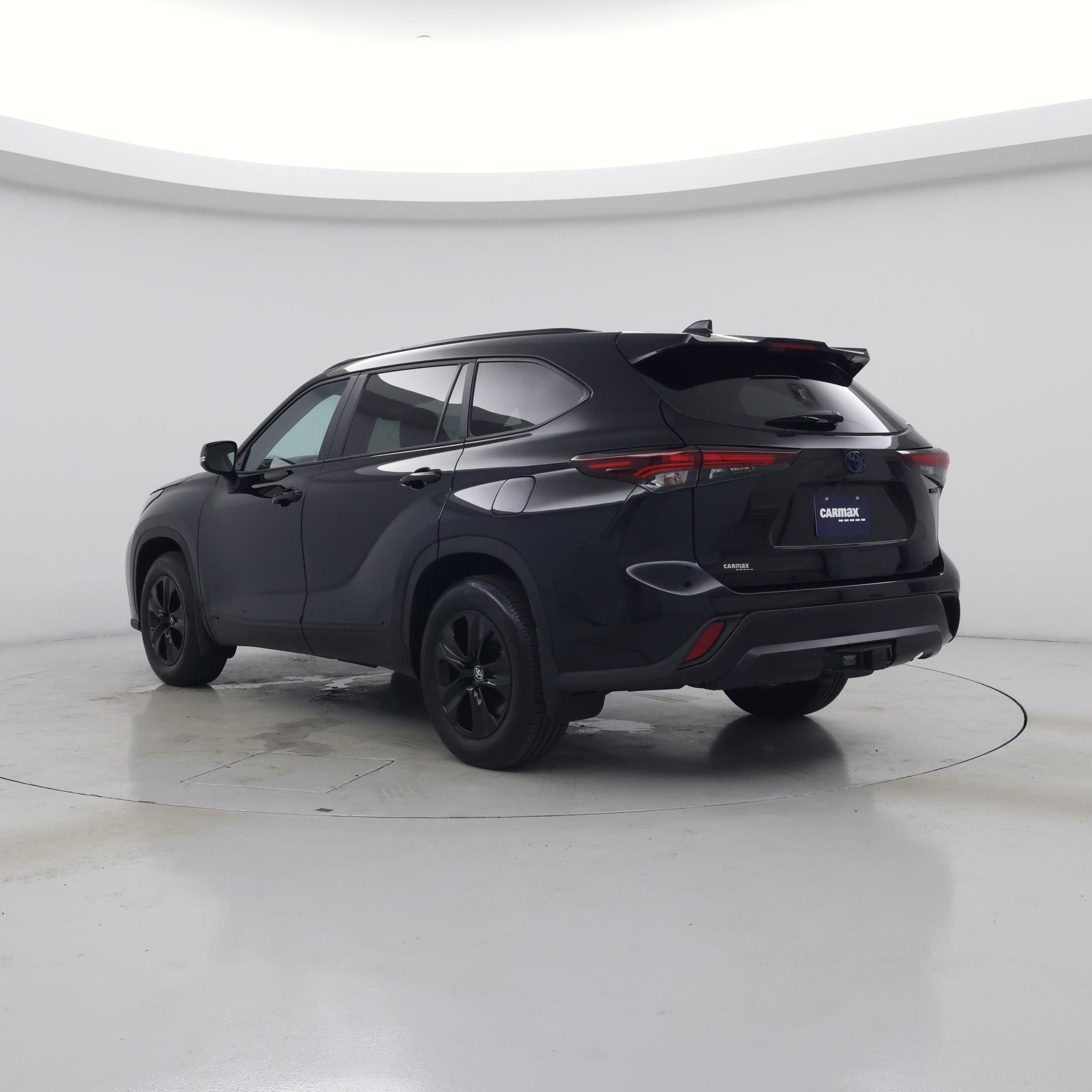Thumbnail: 2024 Toyota Highlander - 2