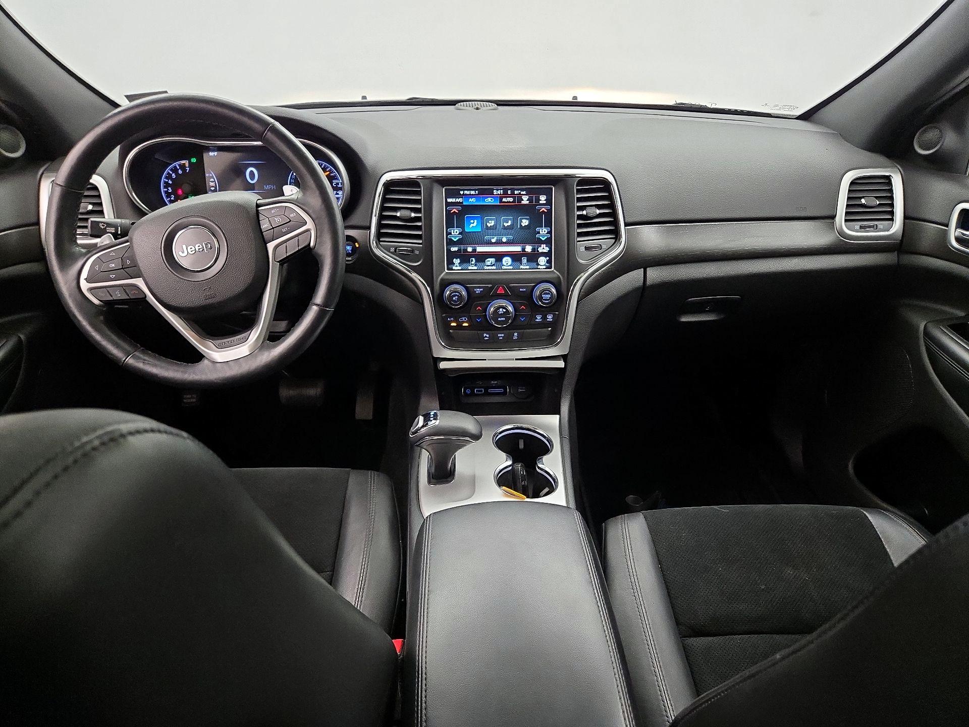 Thumbnail: 2015 Jeep Grand Cherokee - 9