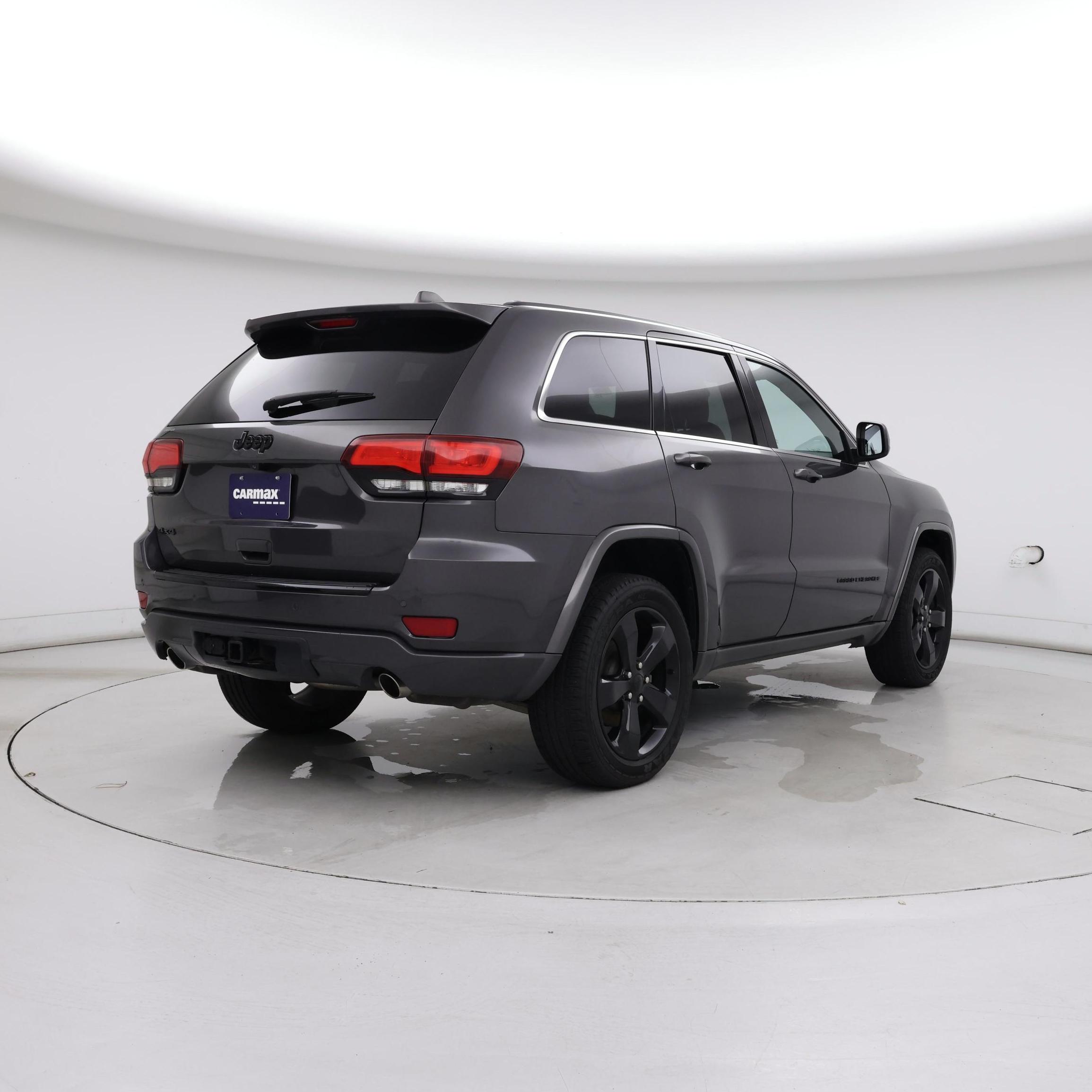 Thumbnail: 2015 Jeep Grand Cherokee - 8