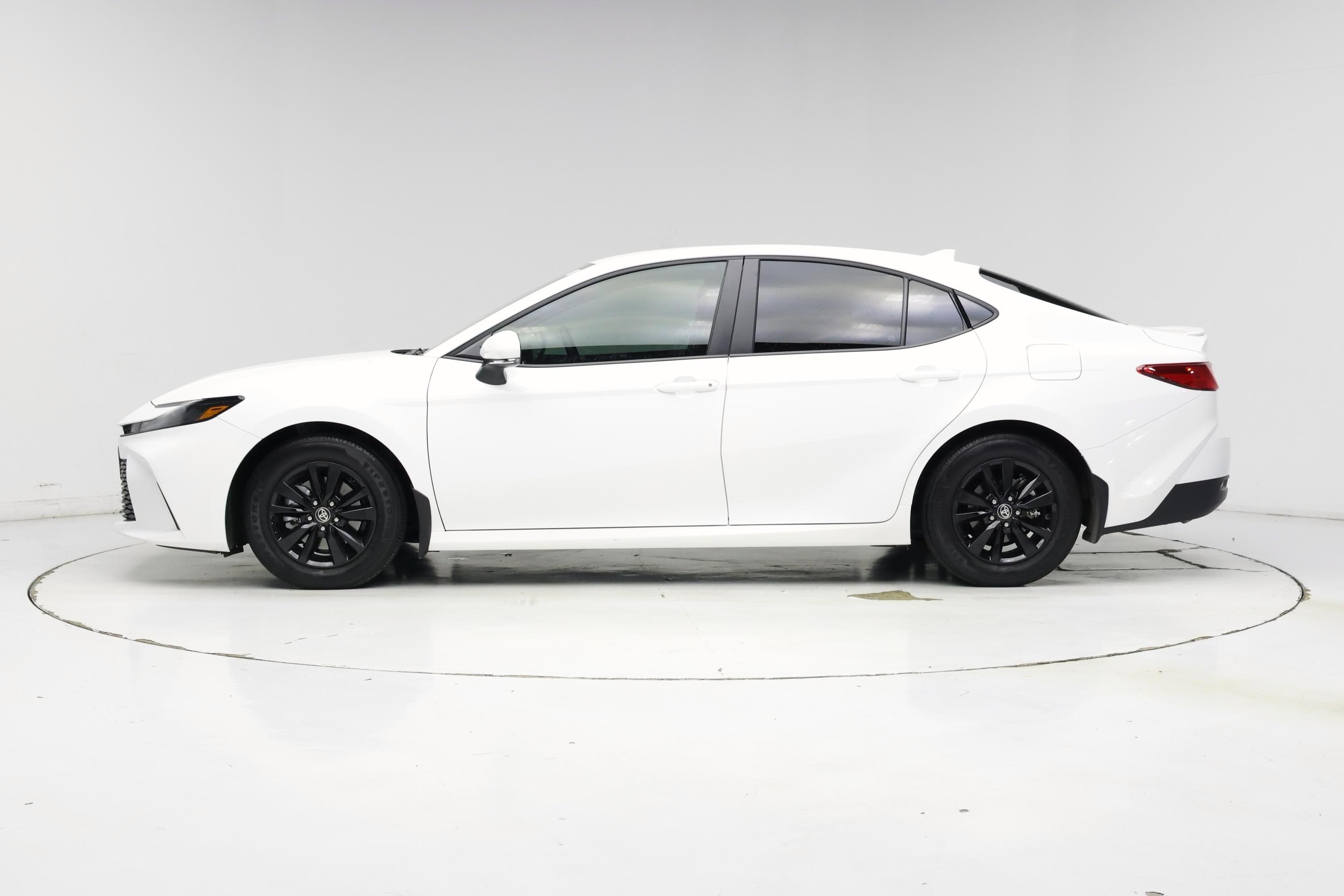 Thumbnail: 2026 Toyota Camry - 3