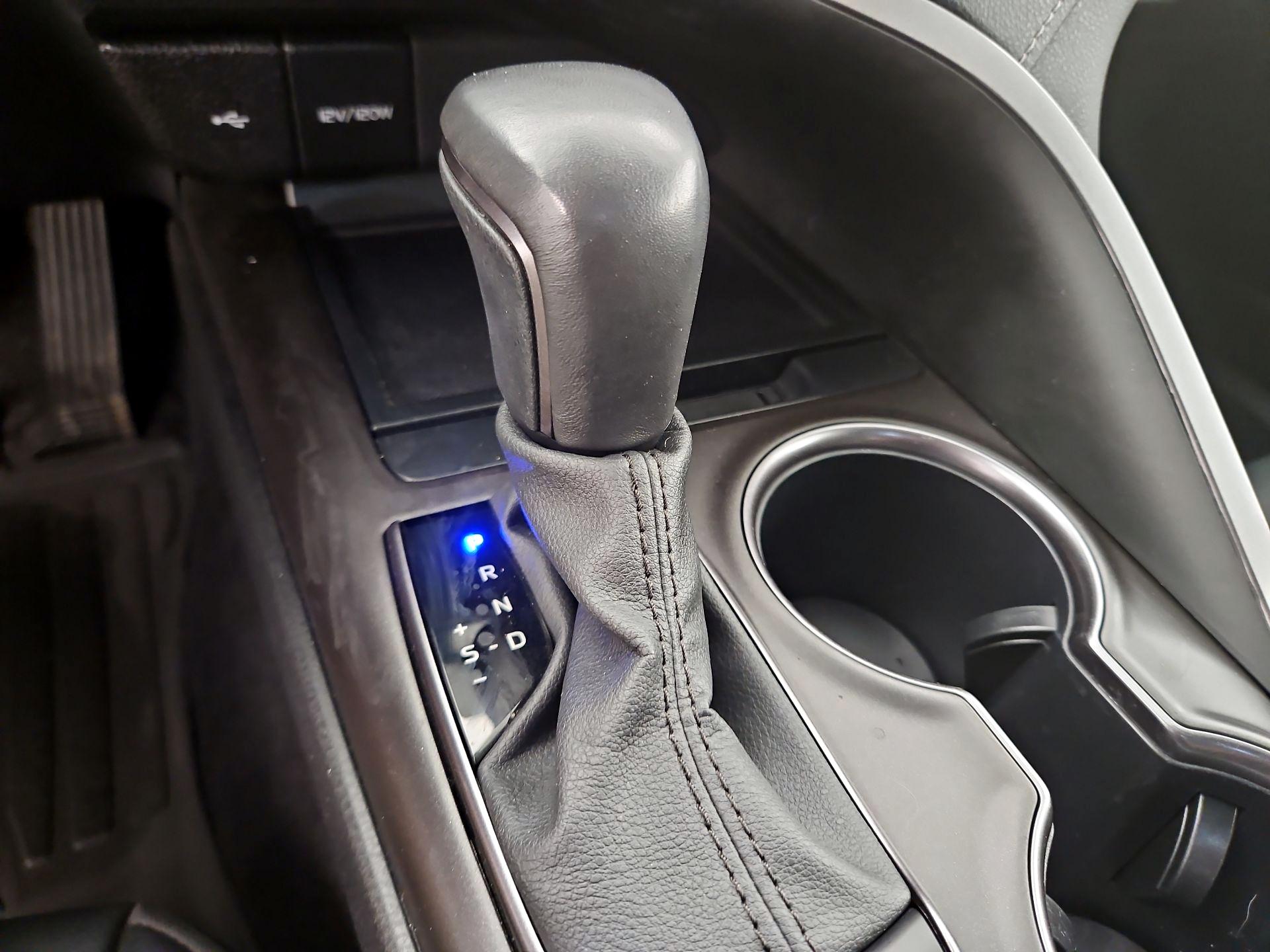 Thumbnail: 2024 Toyota Camry - 17