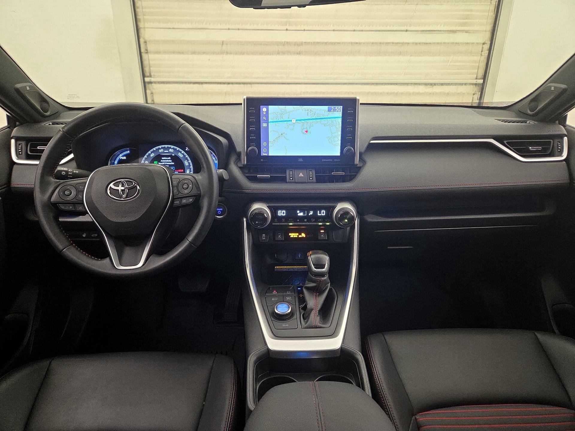 Thumbnail: 2021 Toyota RAV4 - 9