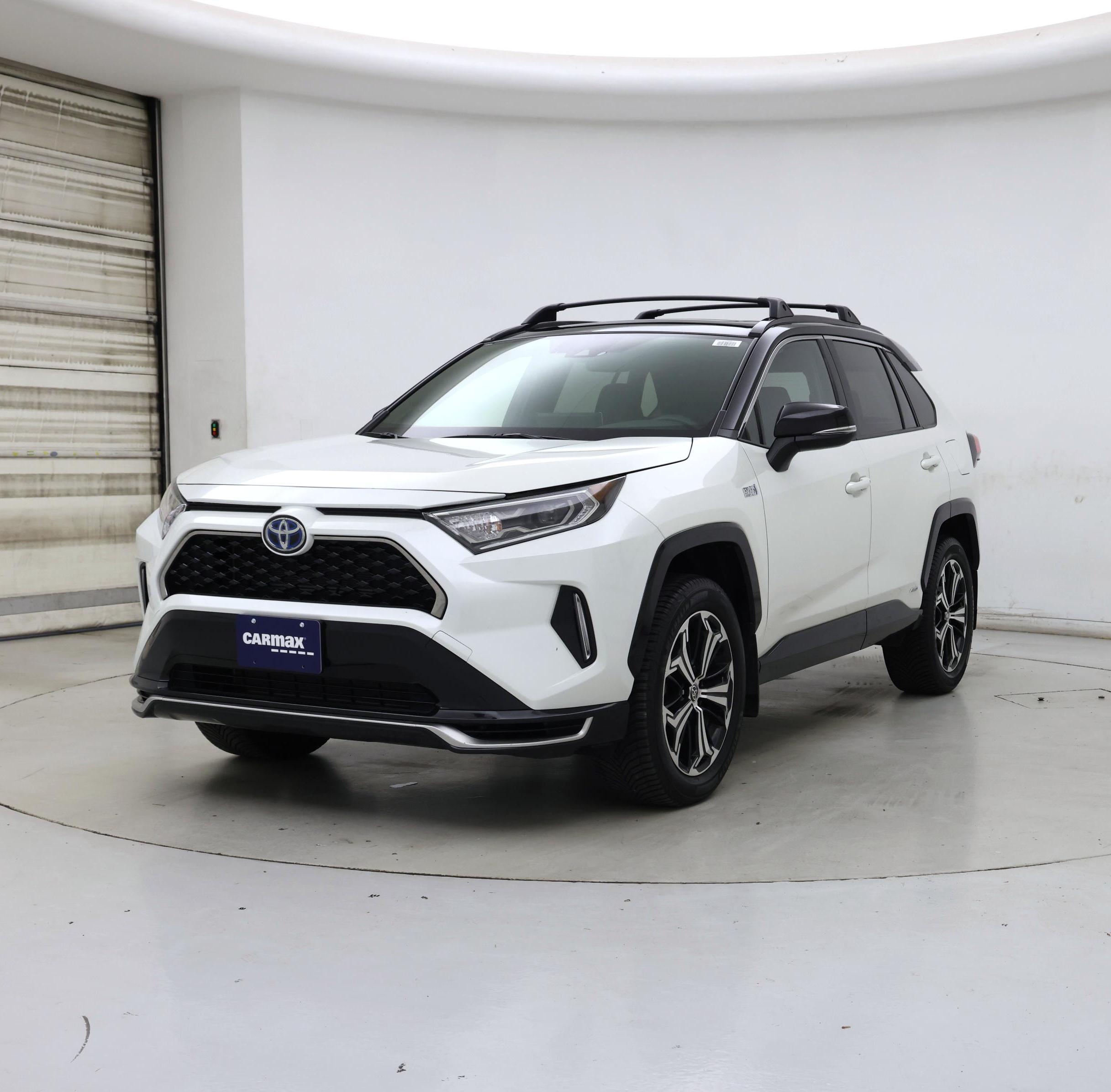 Thumbnail: 2021 Toyota RAV4 - 4