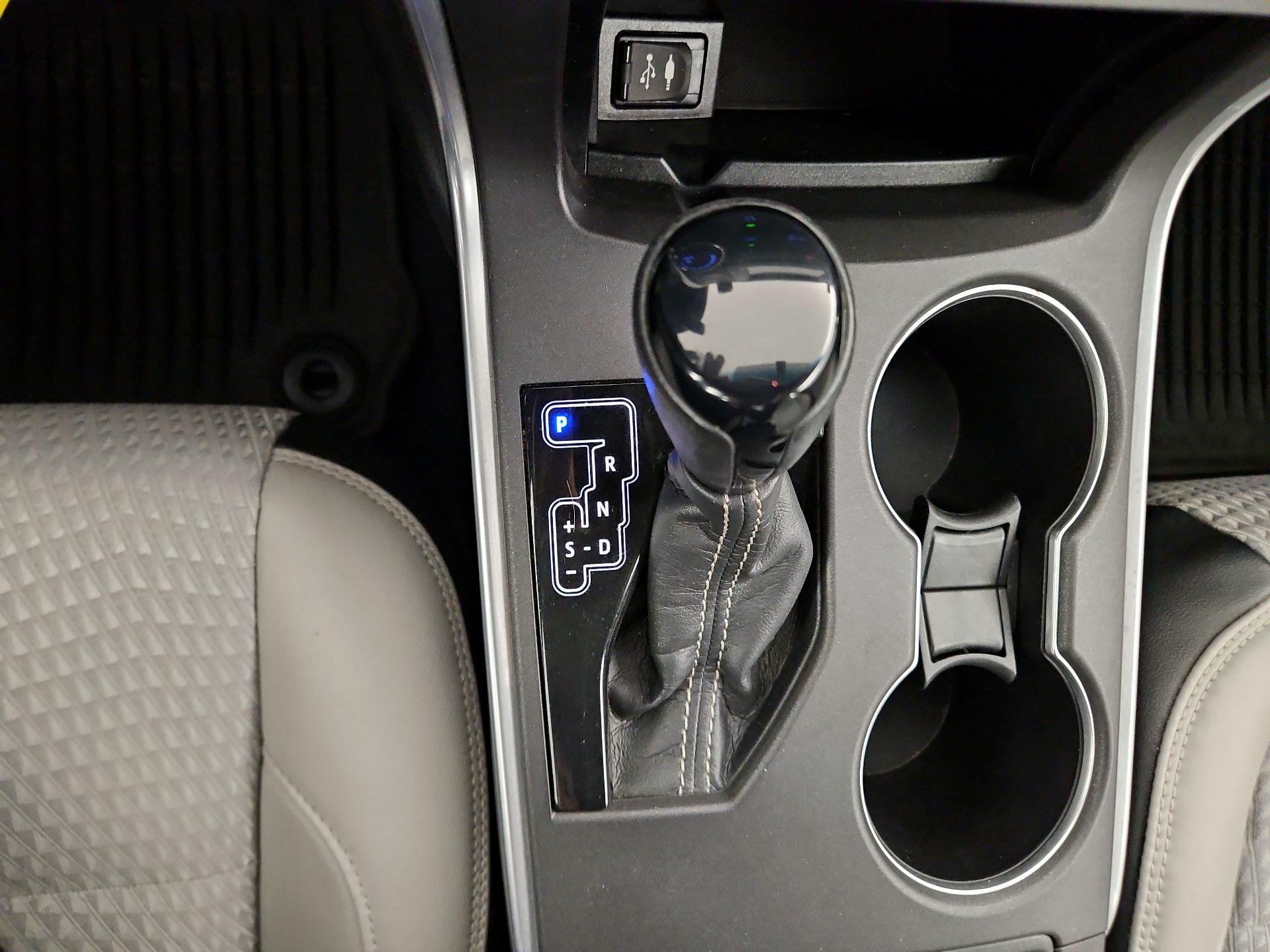 Thumbnail: 2015 Toyota Camry - 15