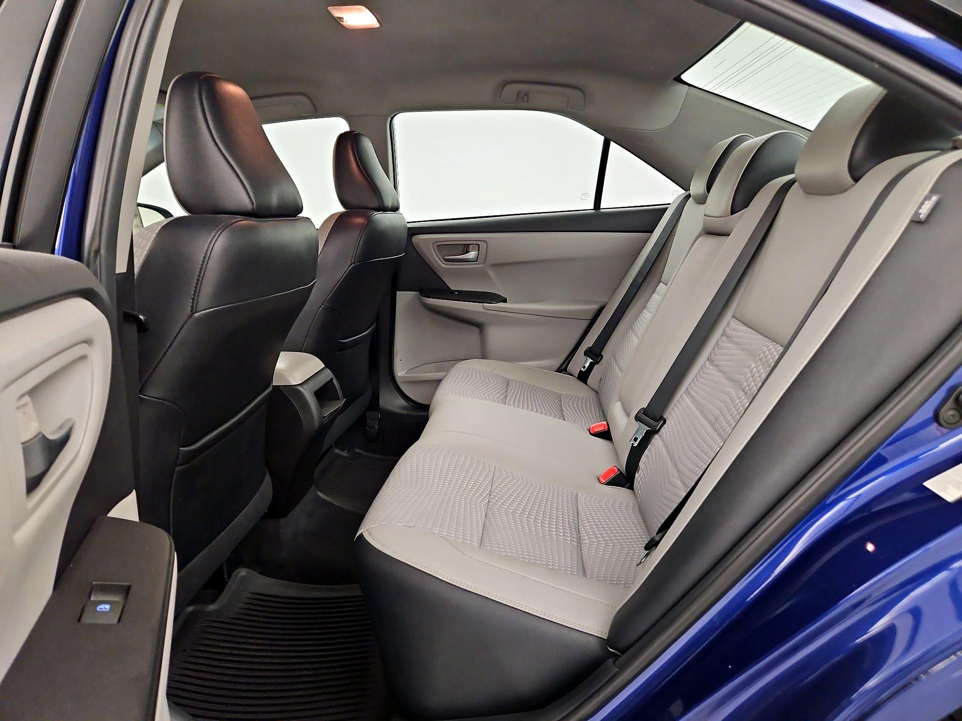 Thumbnail: 2015 Toyota Camry - 17