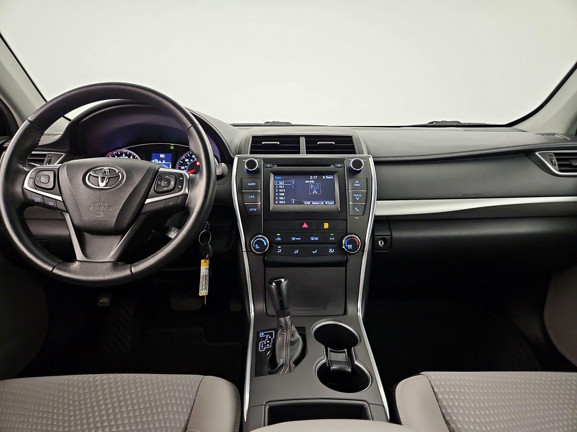 Thumbnail: 2015 Toyota Camry - 8