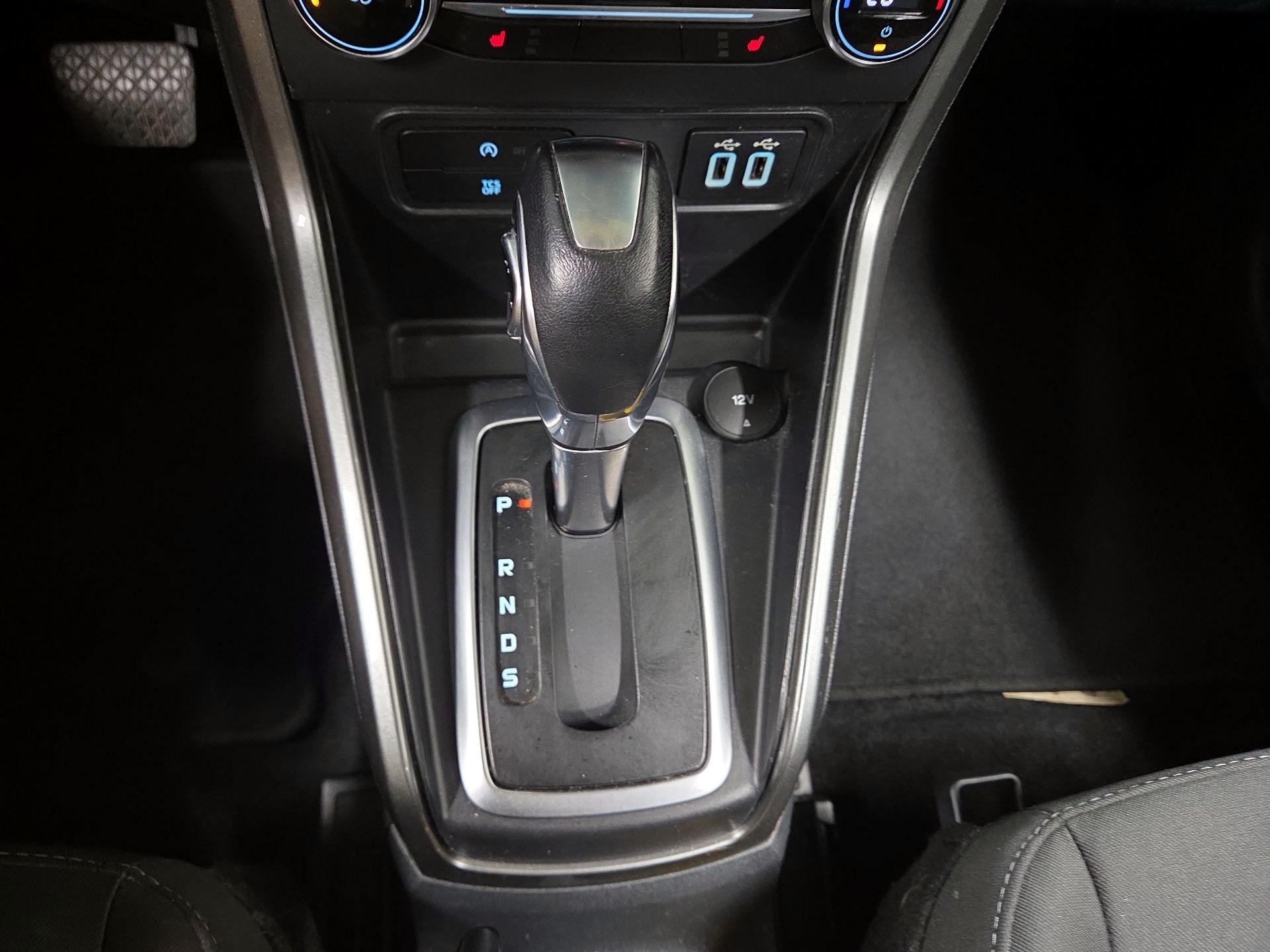 Thumbnail: 2018 Ford EcoSport - 15