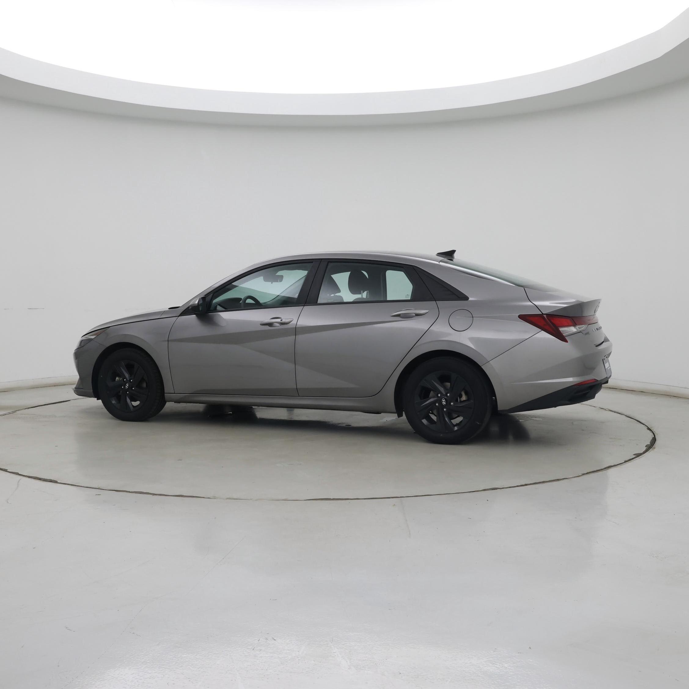 Thumbnail: 2023 Hyundai Elantra - 3