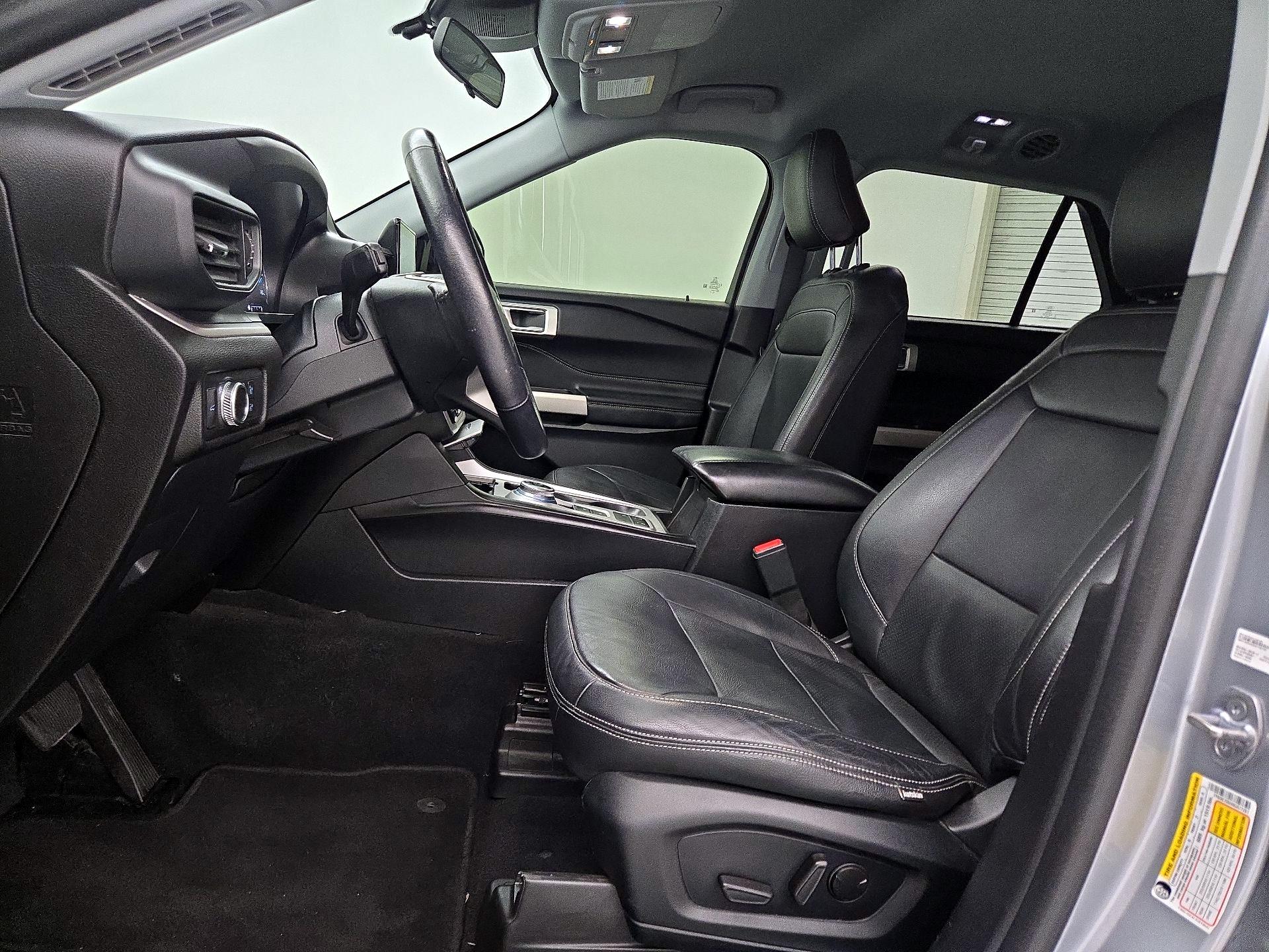 Thumbnail: 2022 Ford Explorer - 11