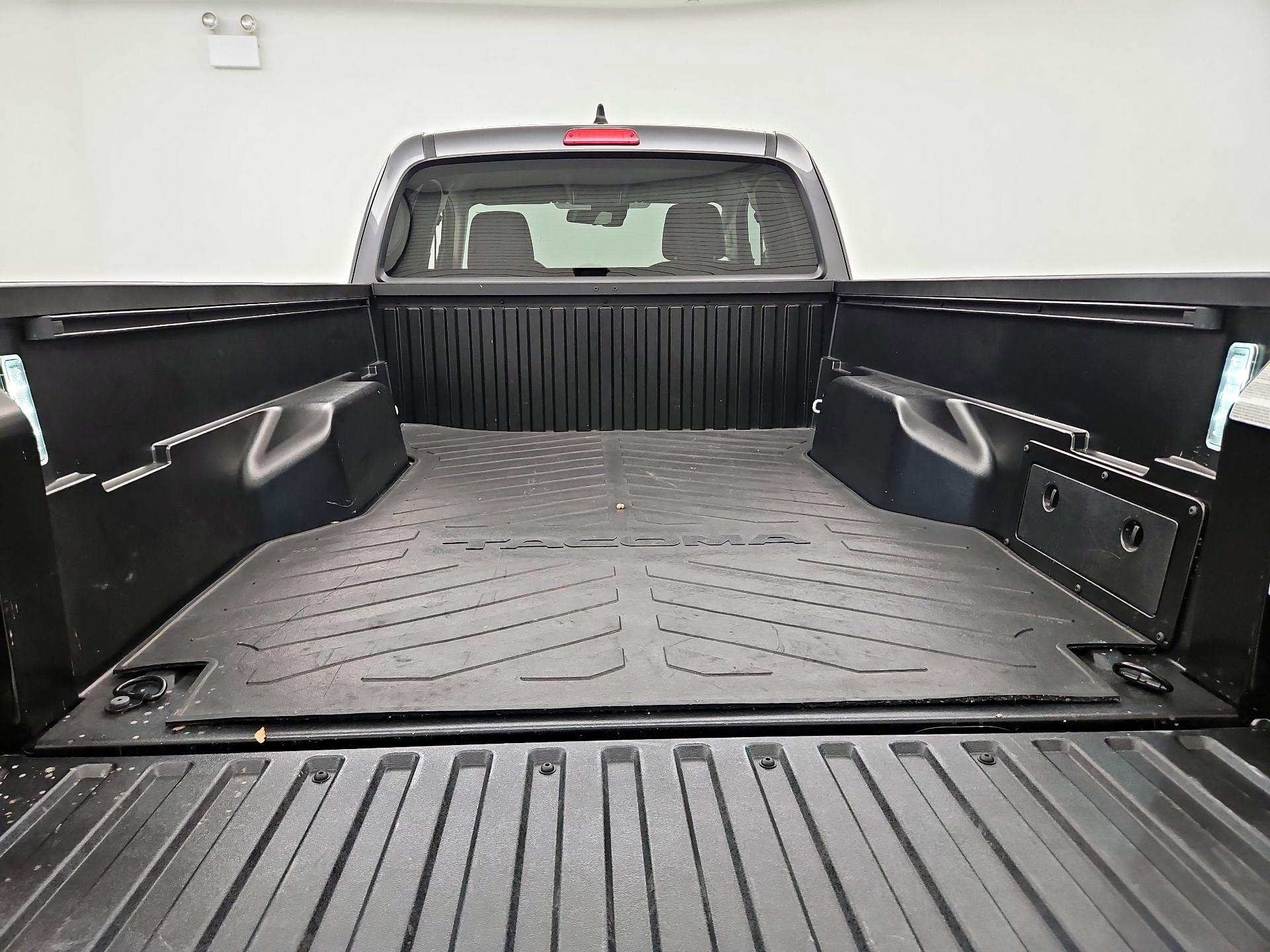 Thumbnail: 2021 Toyota Tacoma - 20