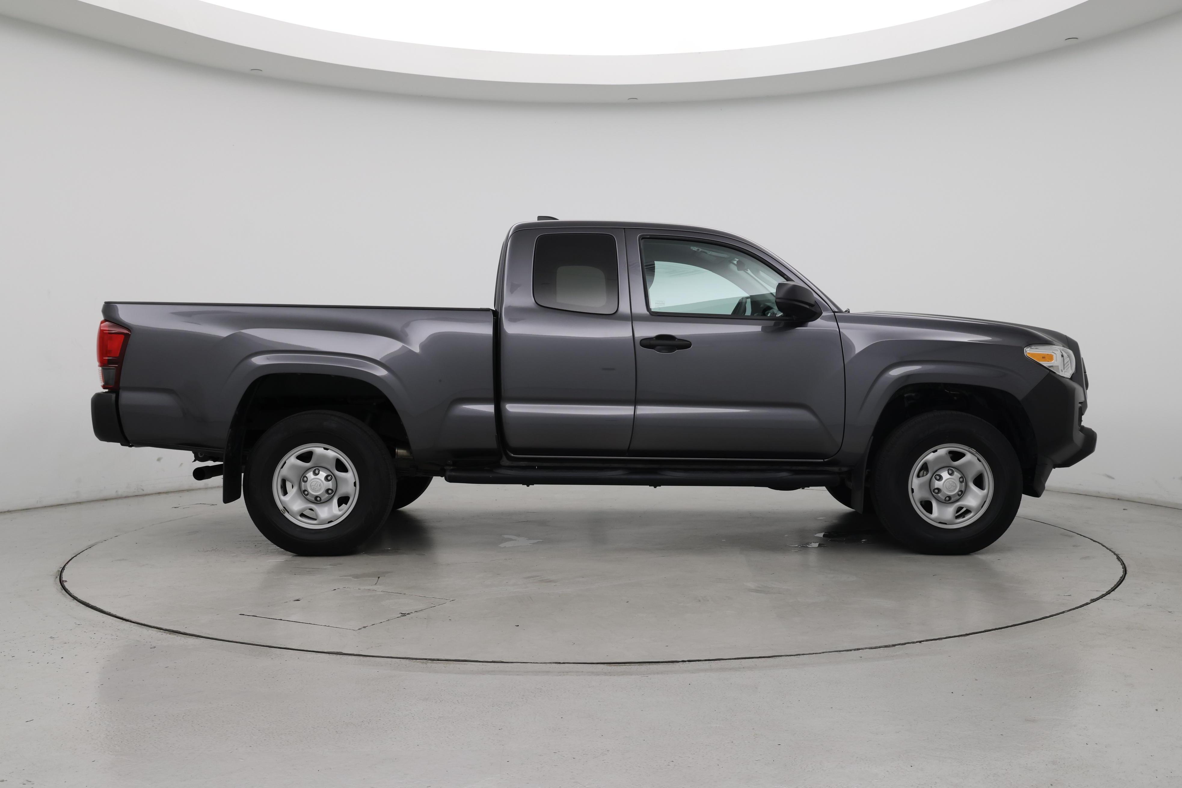 Thumbnail: 2021 Toyota Tacoma - 7
