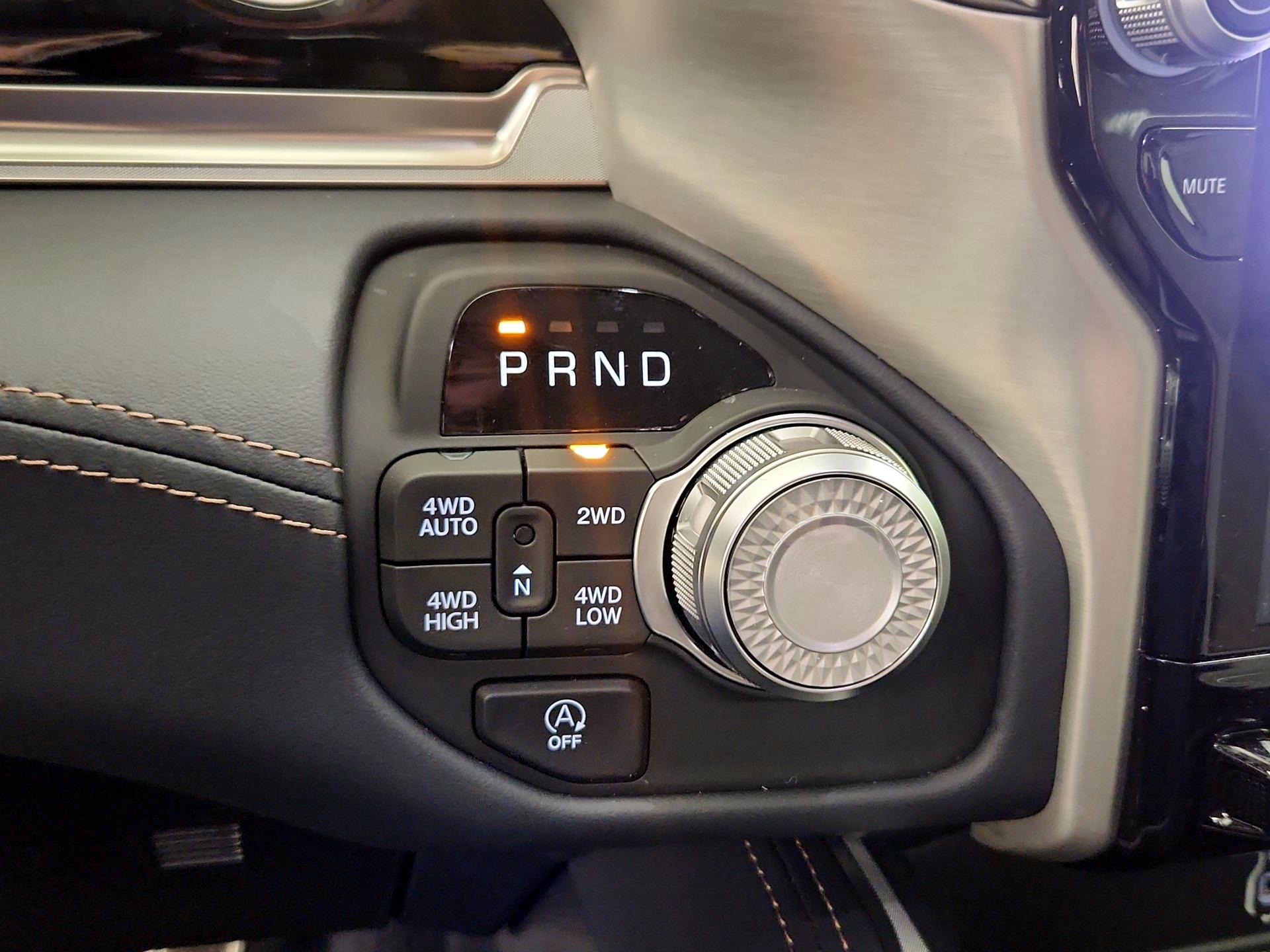 Thumbnail: 2025 RAM 1500 - 18