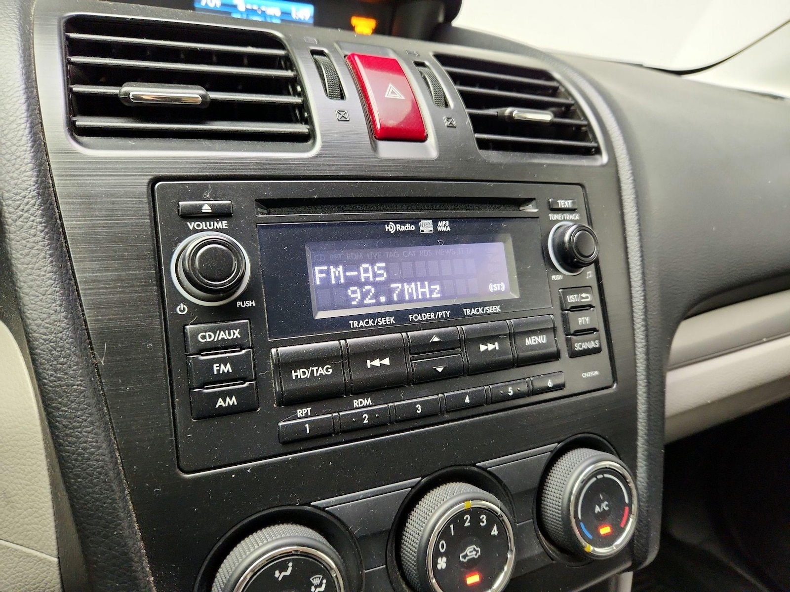 2014 Subaru Forester i Premium - Photo 15