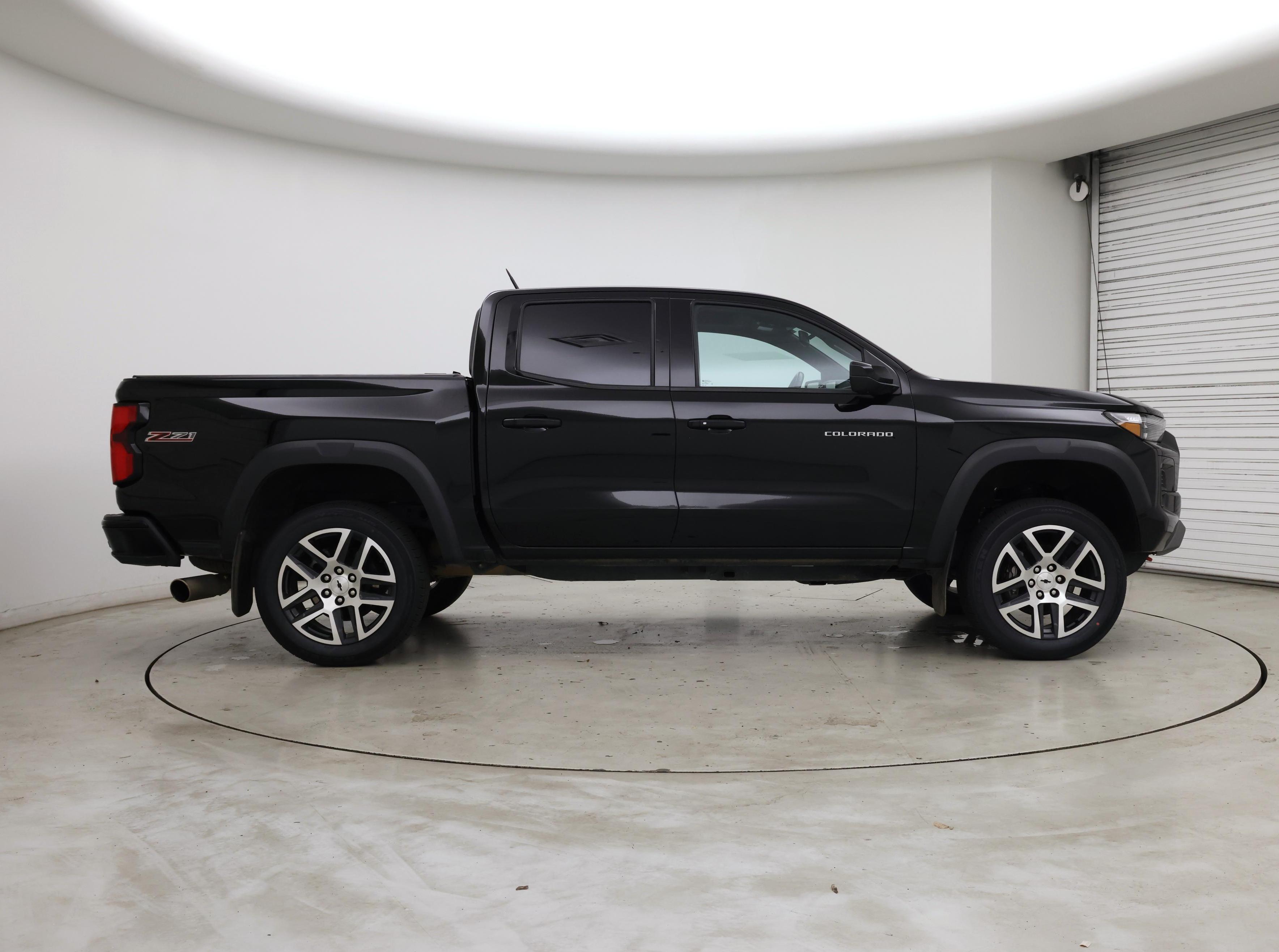 Thumbnail: 2024 Chevrolet Colorado - 7
