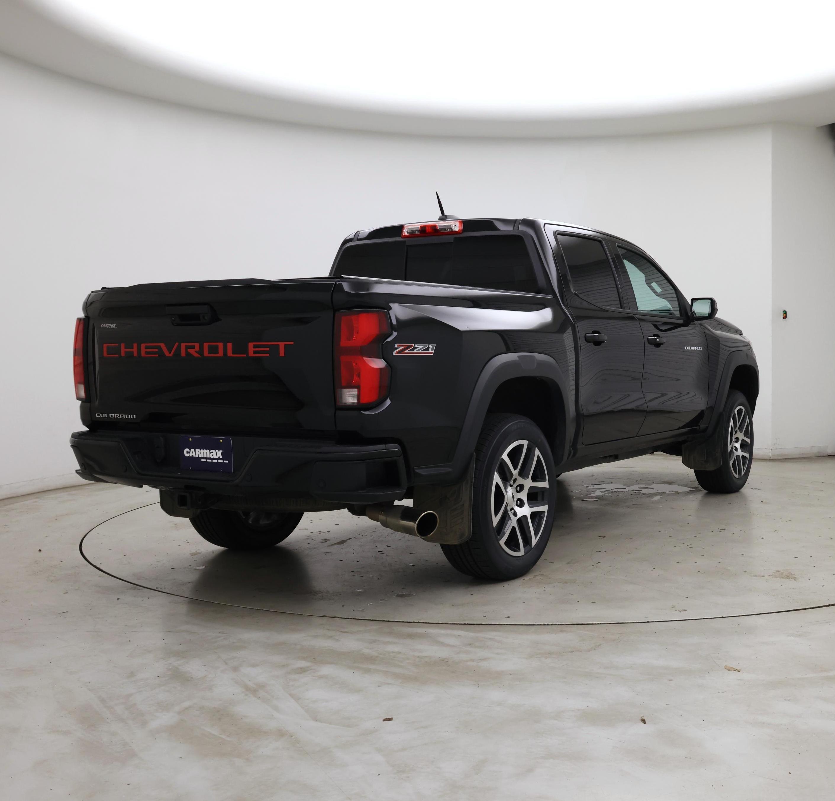 Thumbnail: 2024 Chevrolet Colorado - 8