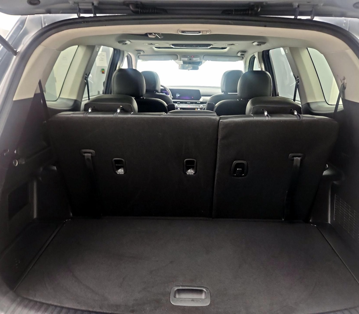Trunk/Cargo (Seats Up)