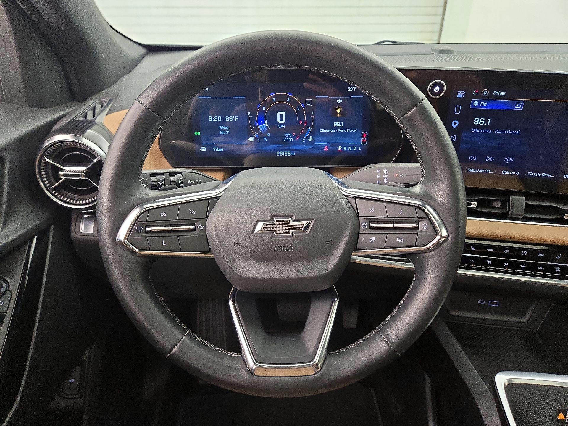 Thumbnail: 2025 Chevrolet Equinox - 10