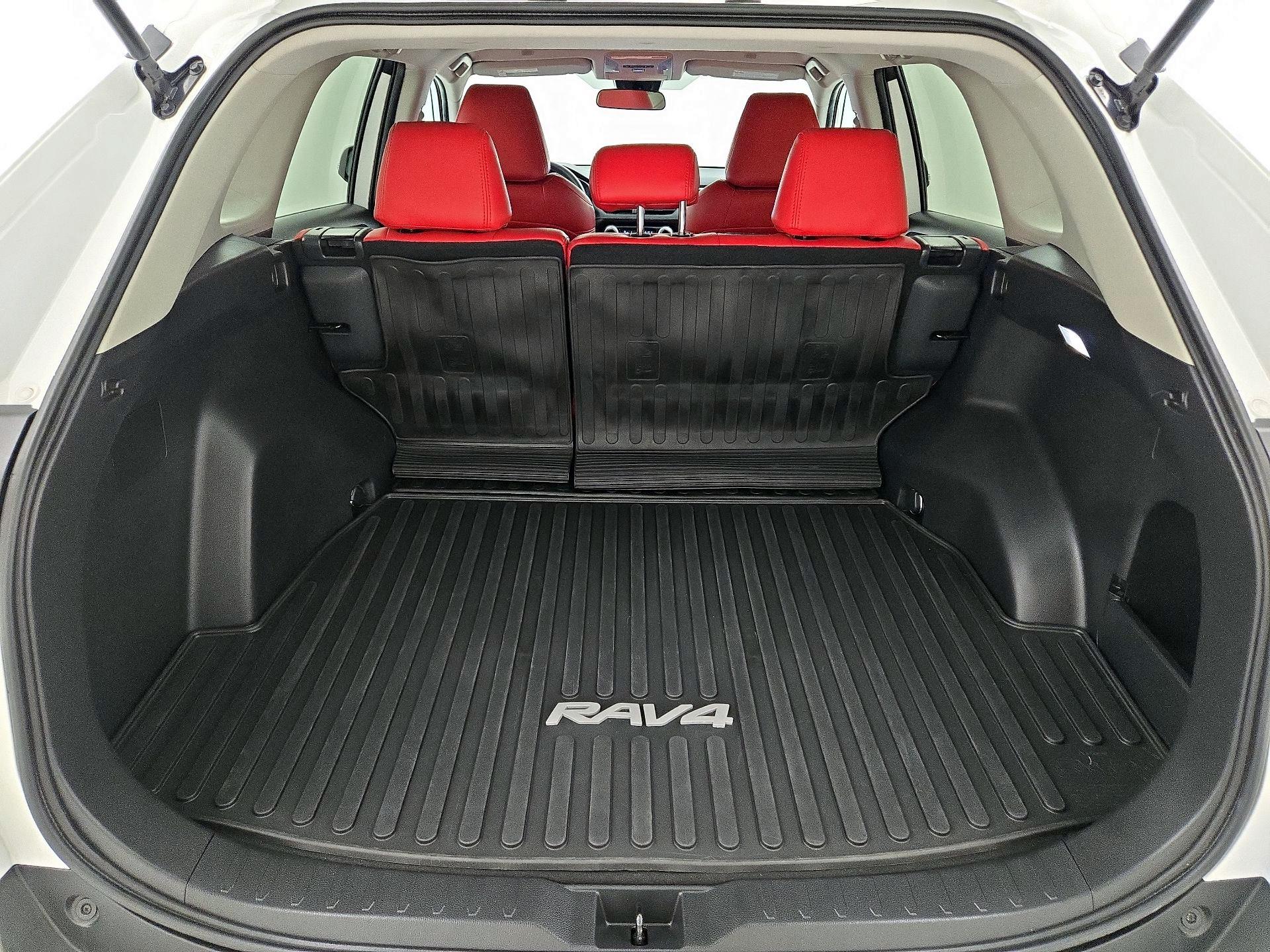 Thumbnail: 2024 Toyota RAV4 - 20