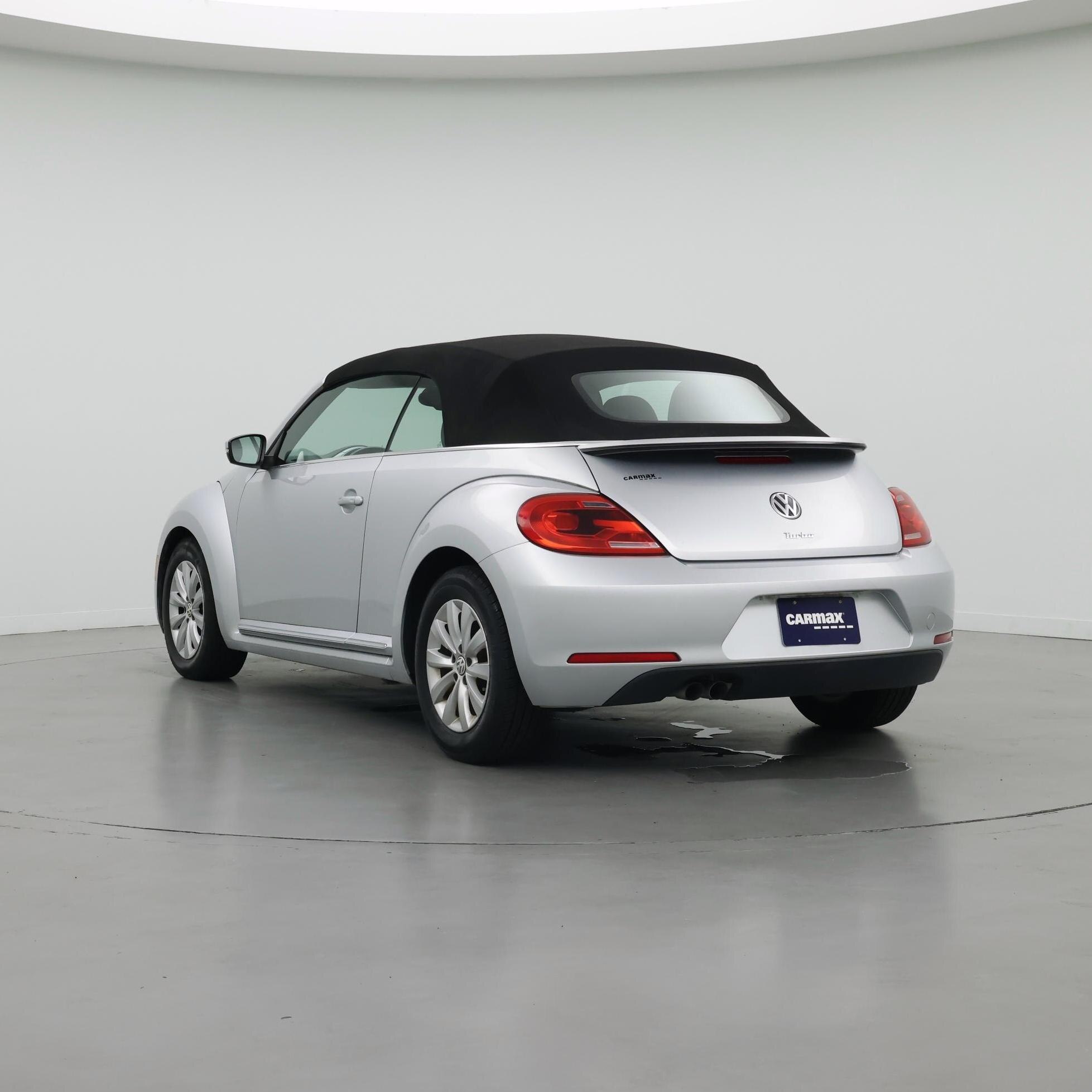 Thumbnail: 2016 Volkswagen Beetle - 8
