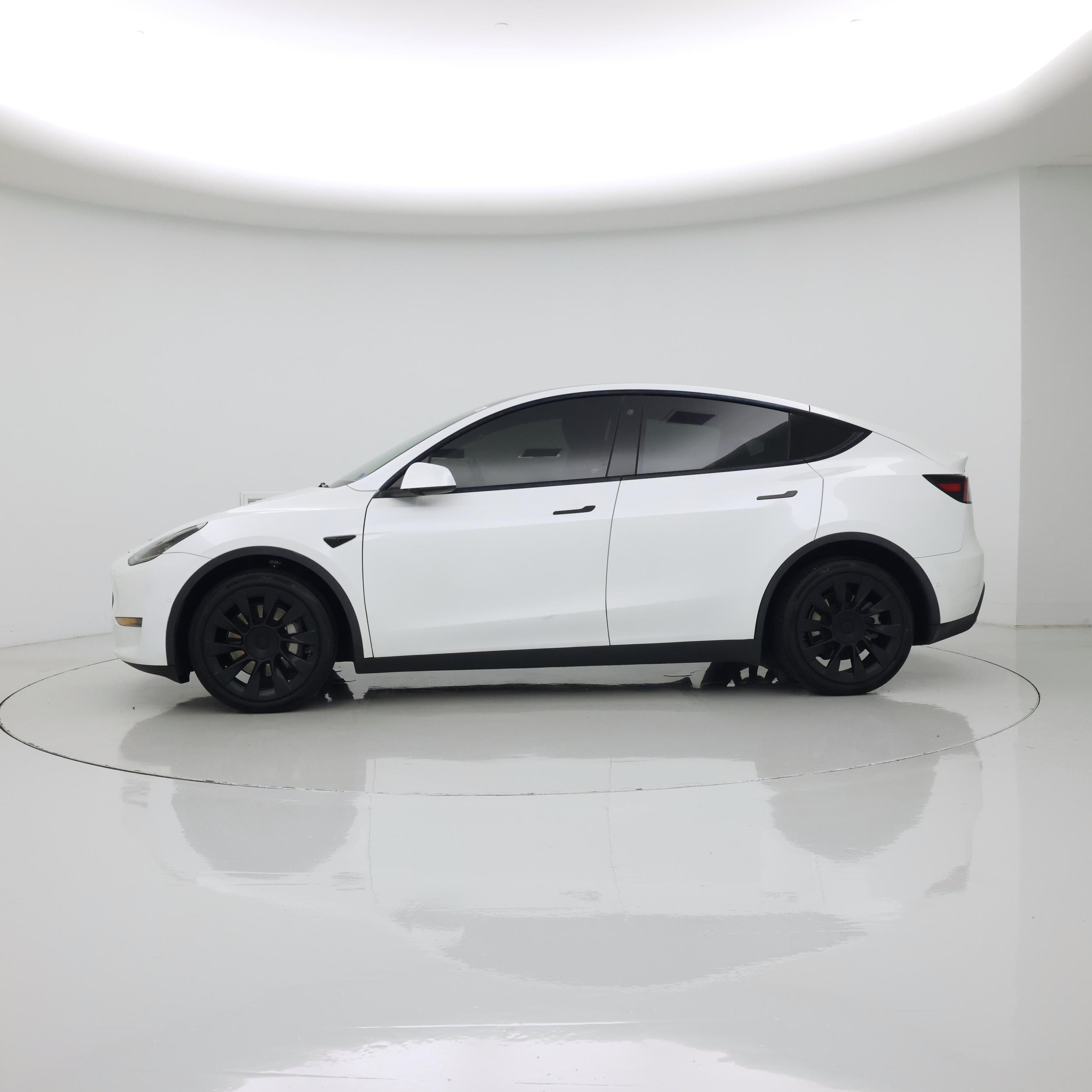 Thumbnail: 2022 Tesla Model Y - 3